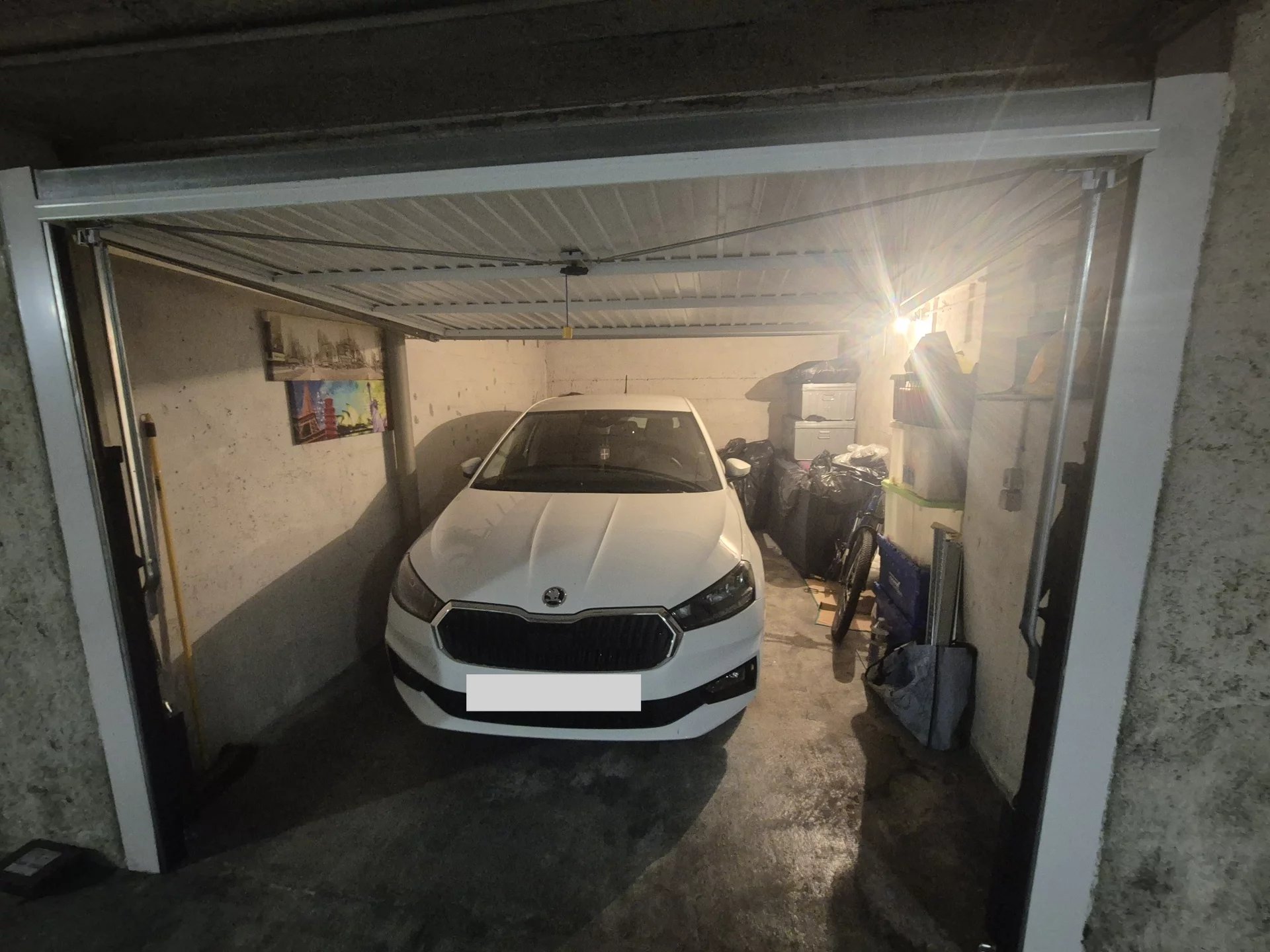 Chambrun/Henry Dunant - garage fermé