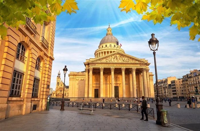 **À VENDRE – FONDS DE COMMERCE RESTAURANT – PARIS 5e – CŒUR DU QUARTIER LATIN**