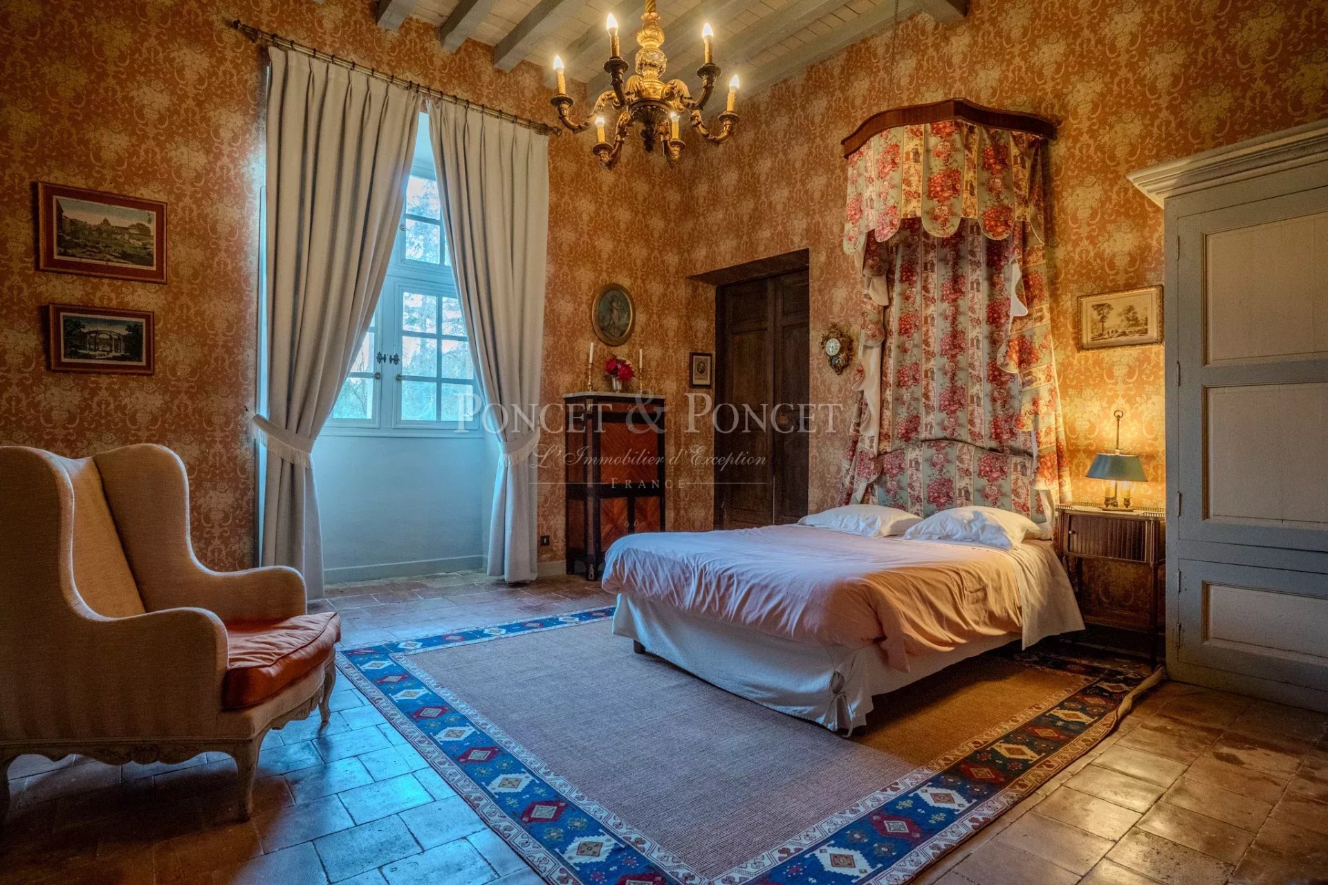 16 Bedroom Chateau's Image 23