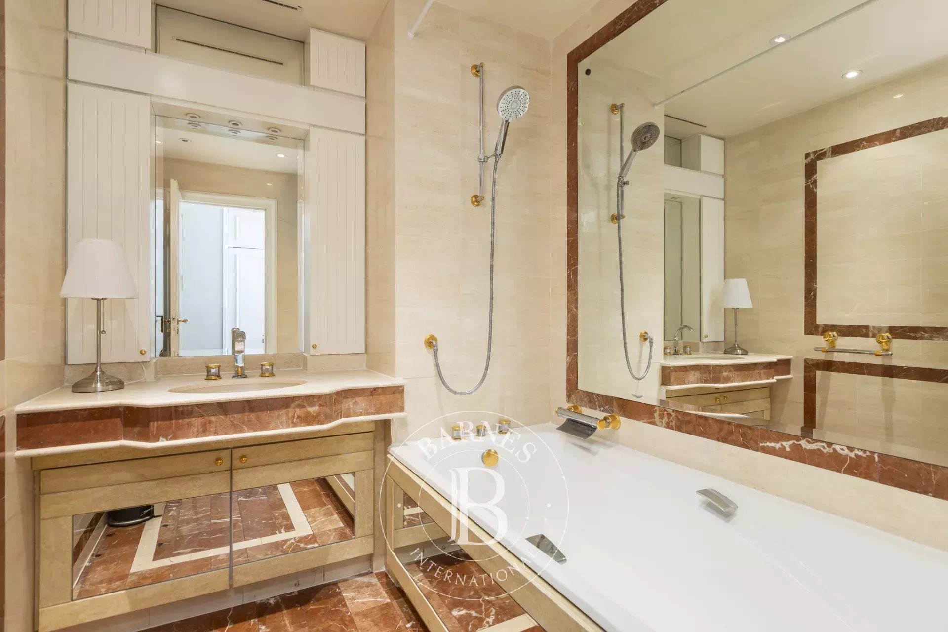 Neuilly-sur-Seine  - Appartement 6 Pi&egrave;ces 3 Chambres - picture 17
