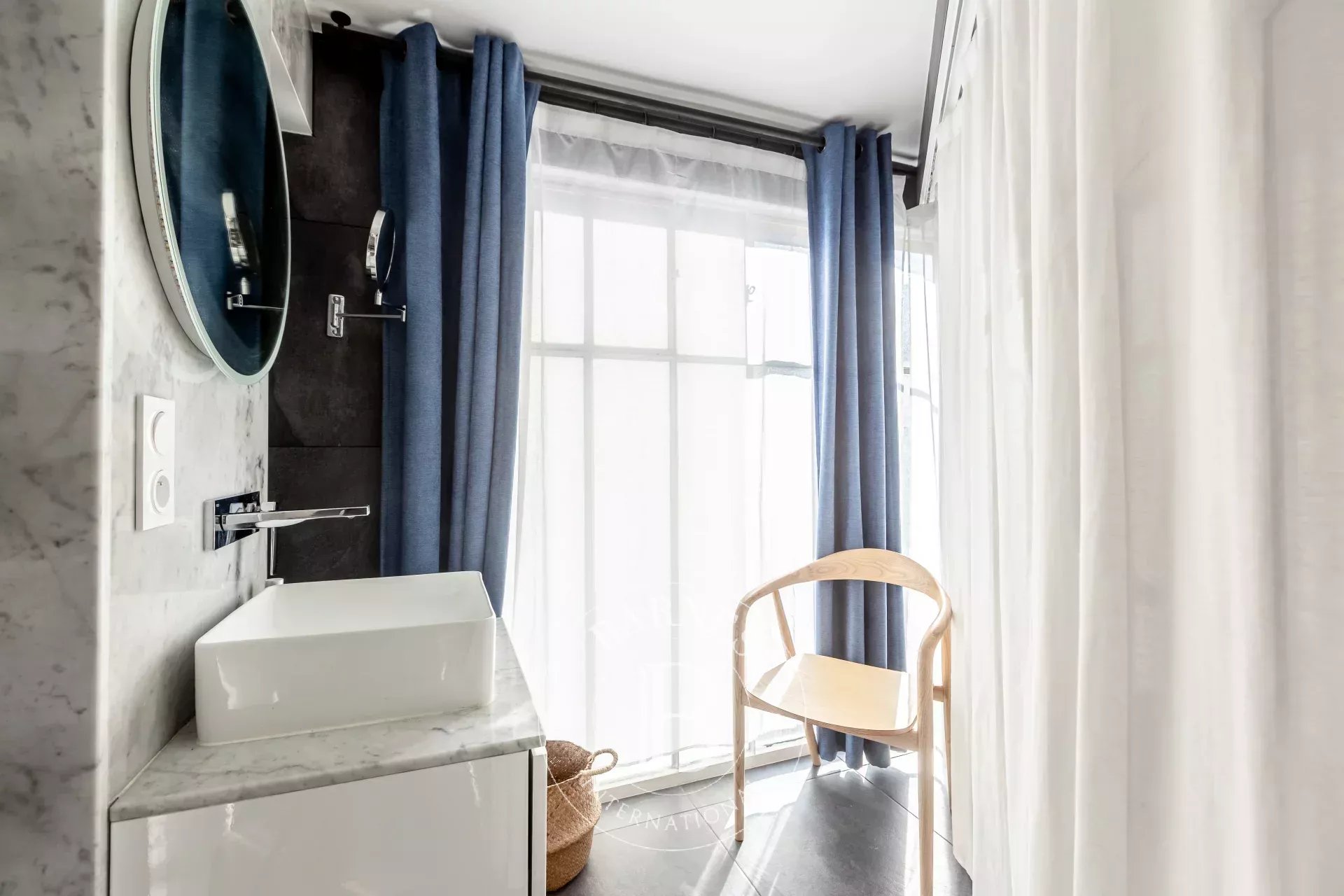 Paris  - Apartment 1 Bedroom - picture 11