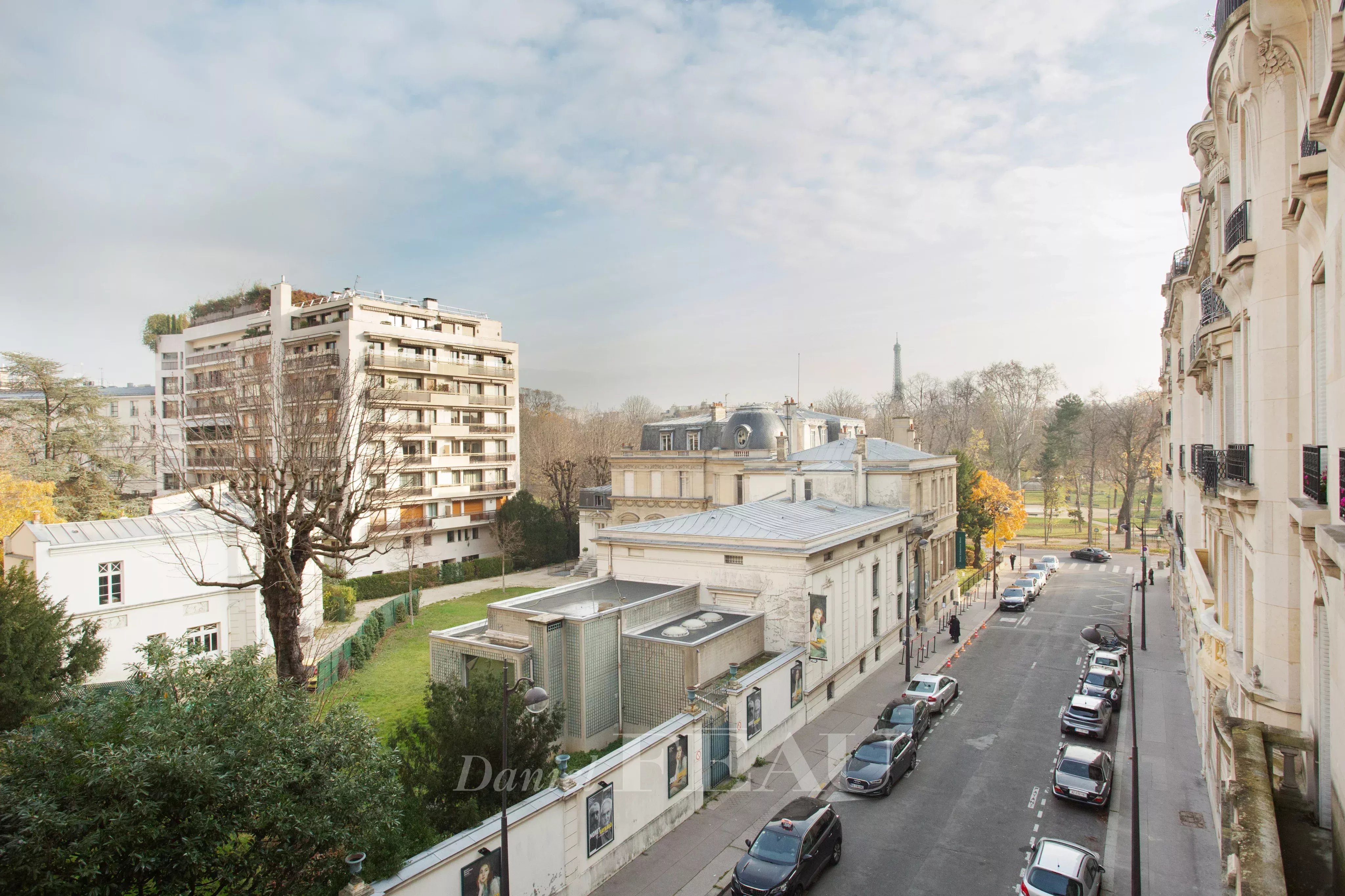 Location Appartement Paris 16ème