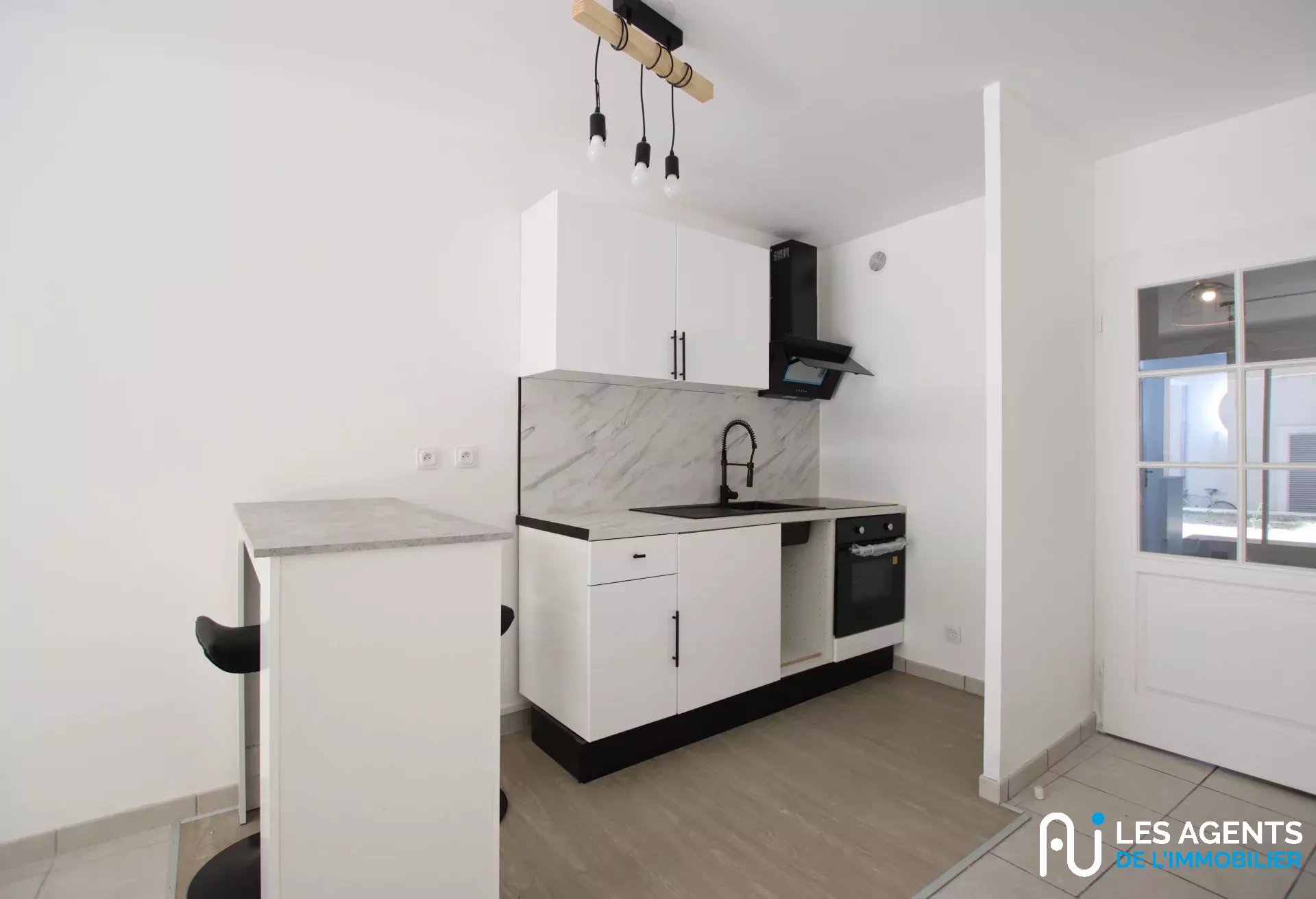 À louer – Appartement T3 lumineux avec terrasses, parking et tram à proximité – Secteur La Madeleine