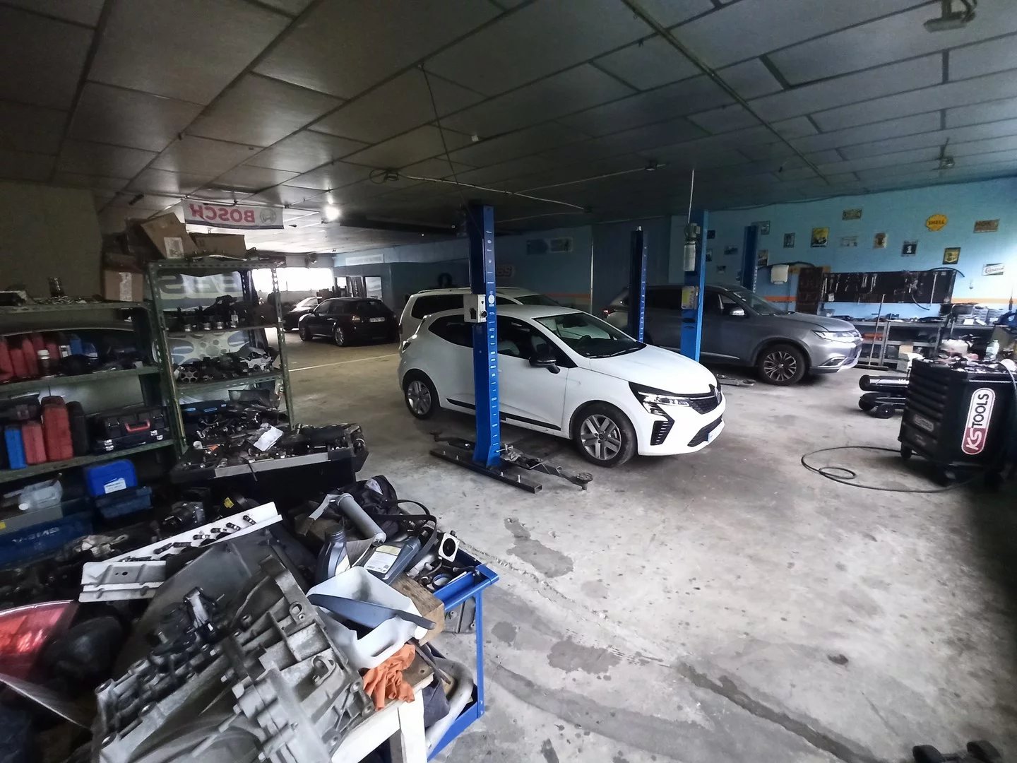 LOC PANAZOL 637m2 (Ateliers et Bureaux)