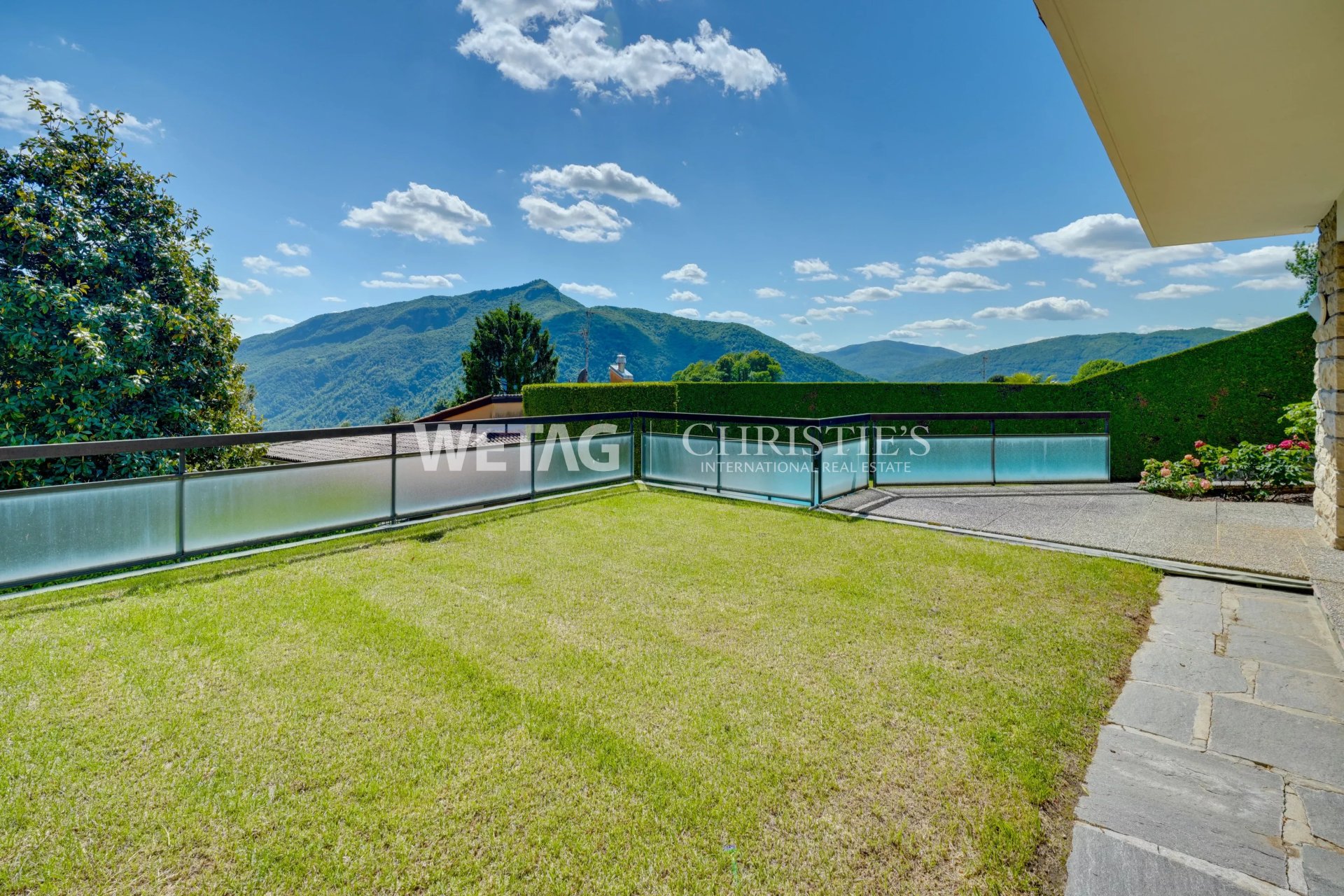 5 Bedroom Villa/Townhouse's Image 8