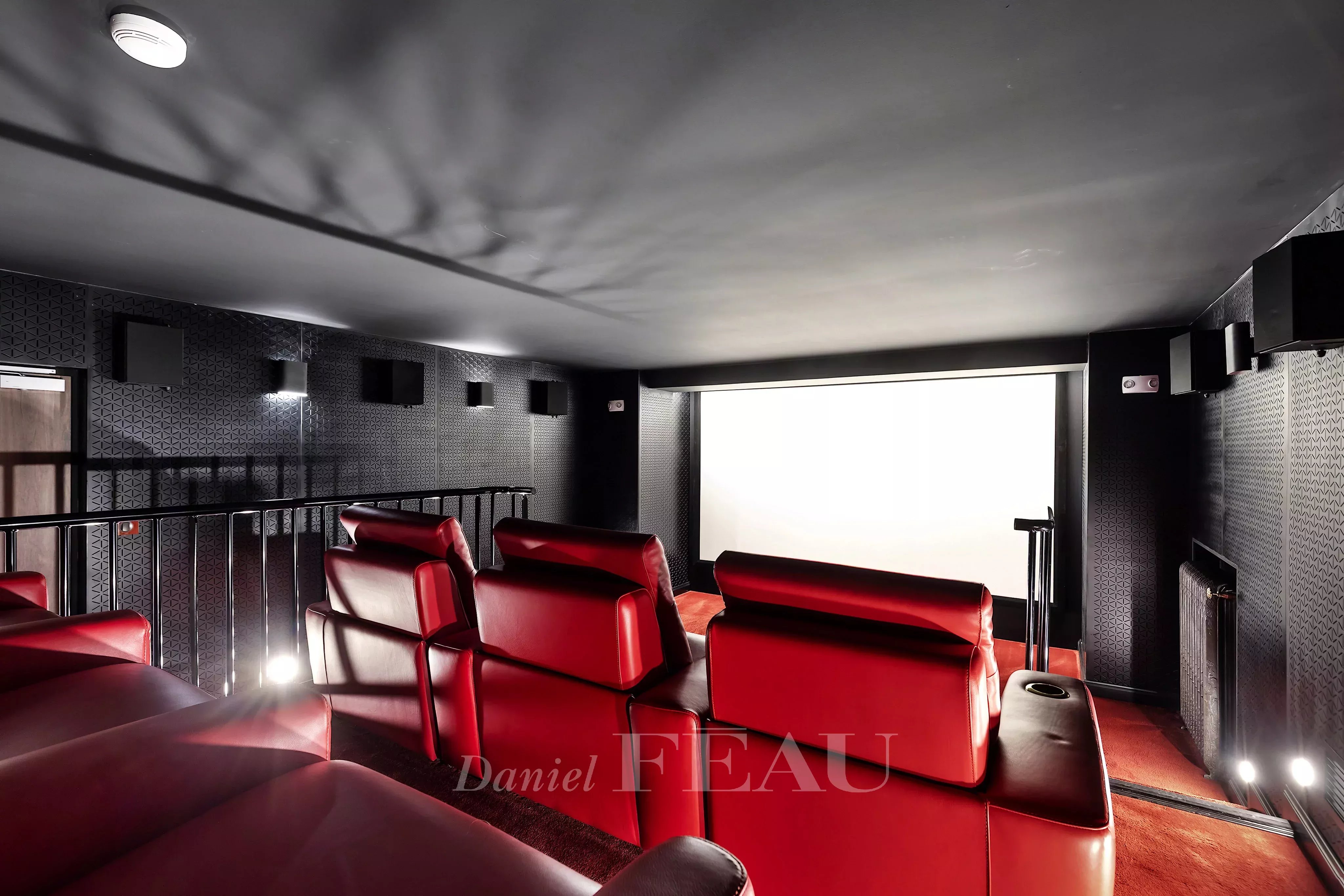 Sale Mansion Paris 8th