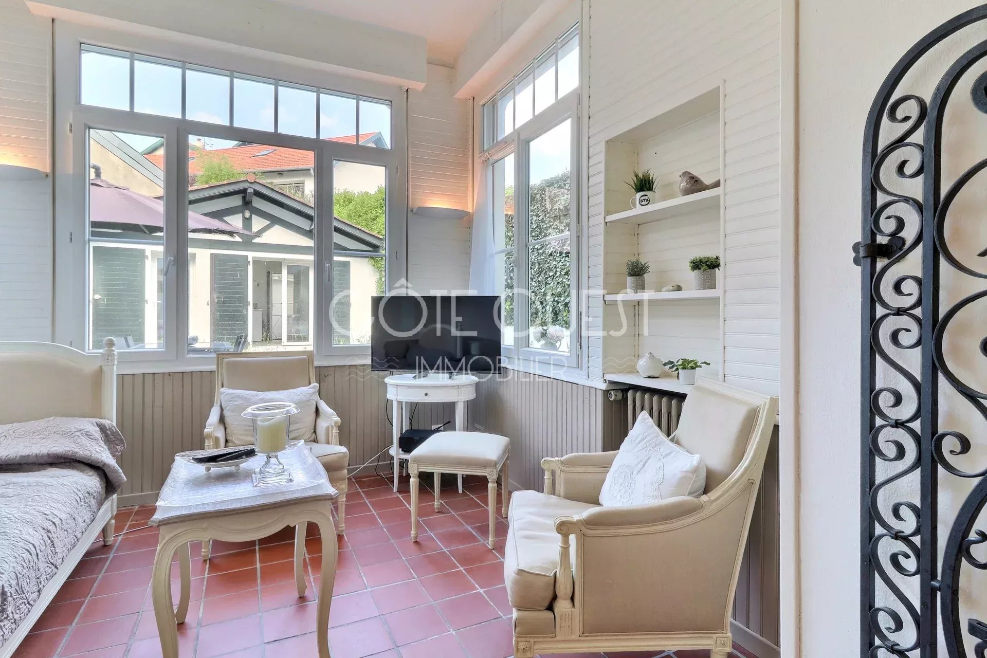 À vendre Biarritz proche Saint-Charles - Appartement de caractère avec jardin et studio