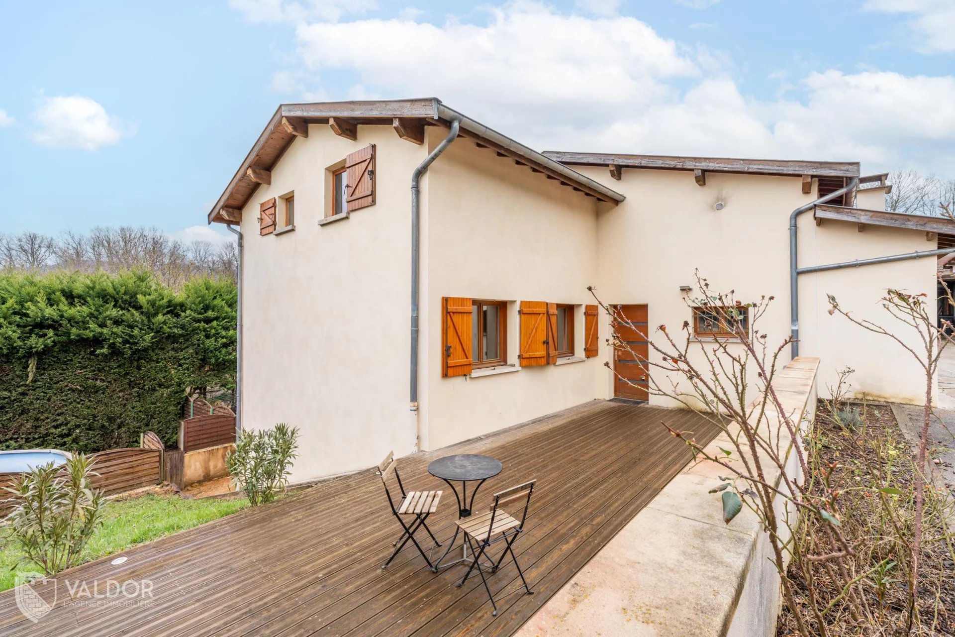 Maison 5 pièces - 4 chambres - 135m2 - Terrain 1014m2