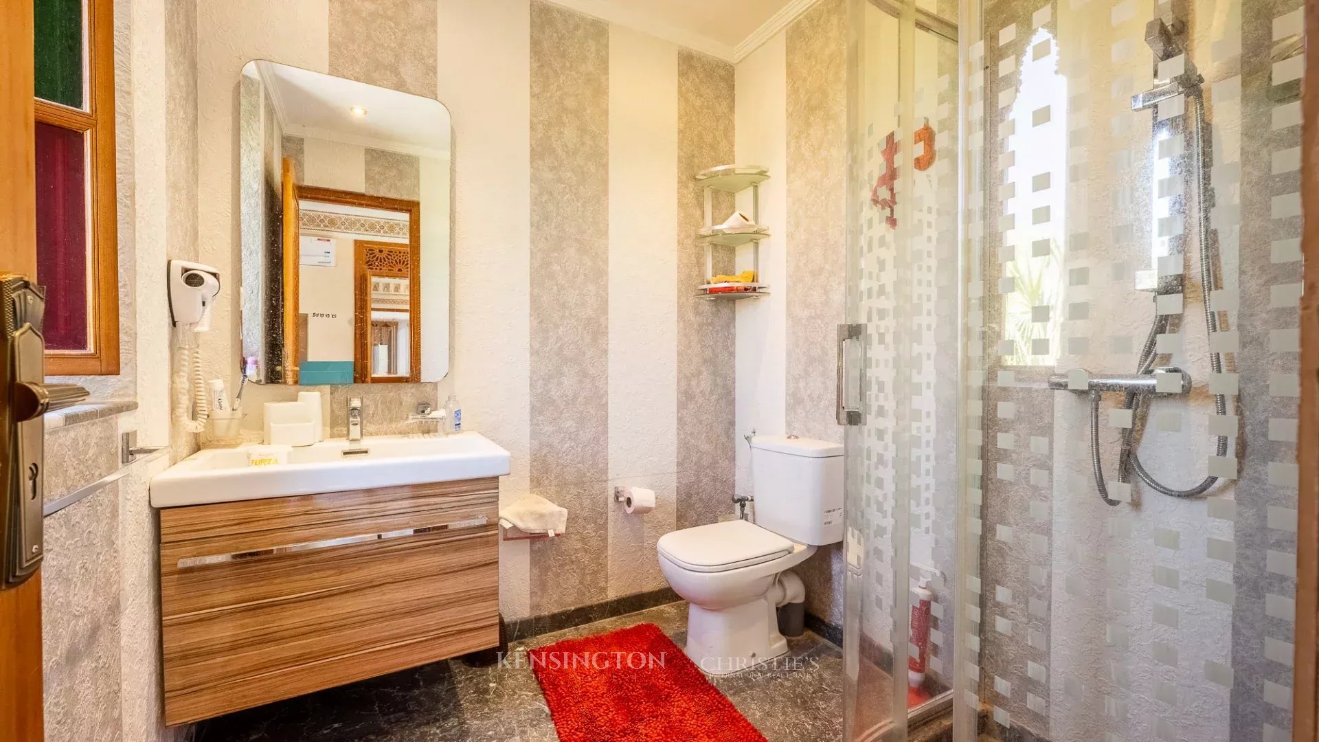 5 Bedroom Villa/Townhouse's Image 15