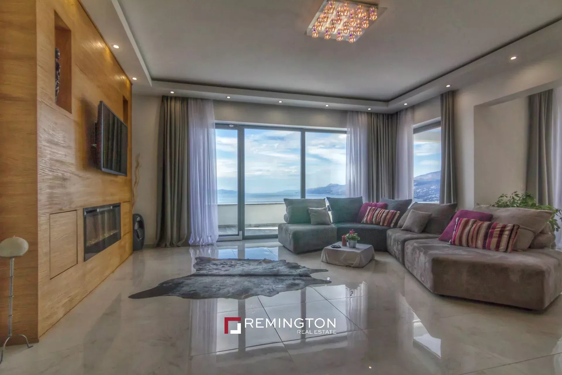 6 Bedroom Villa/Townhouse's Image 5