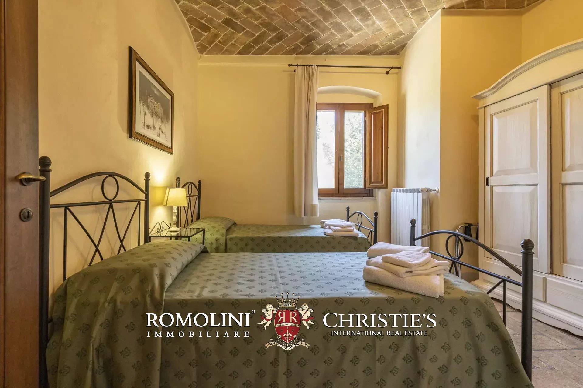 18 Bedroom Villa/Townhouse's Image 55