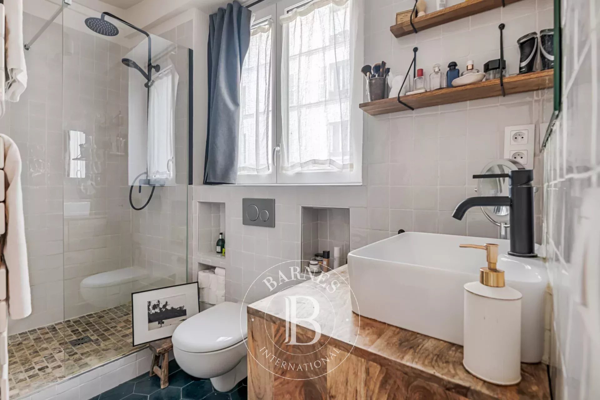 Daire Paris 18ème - picture 13