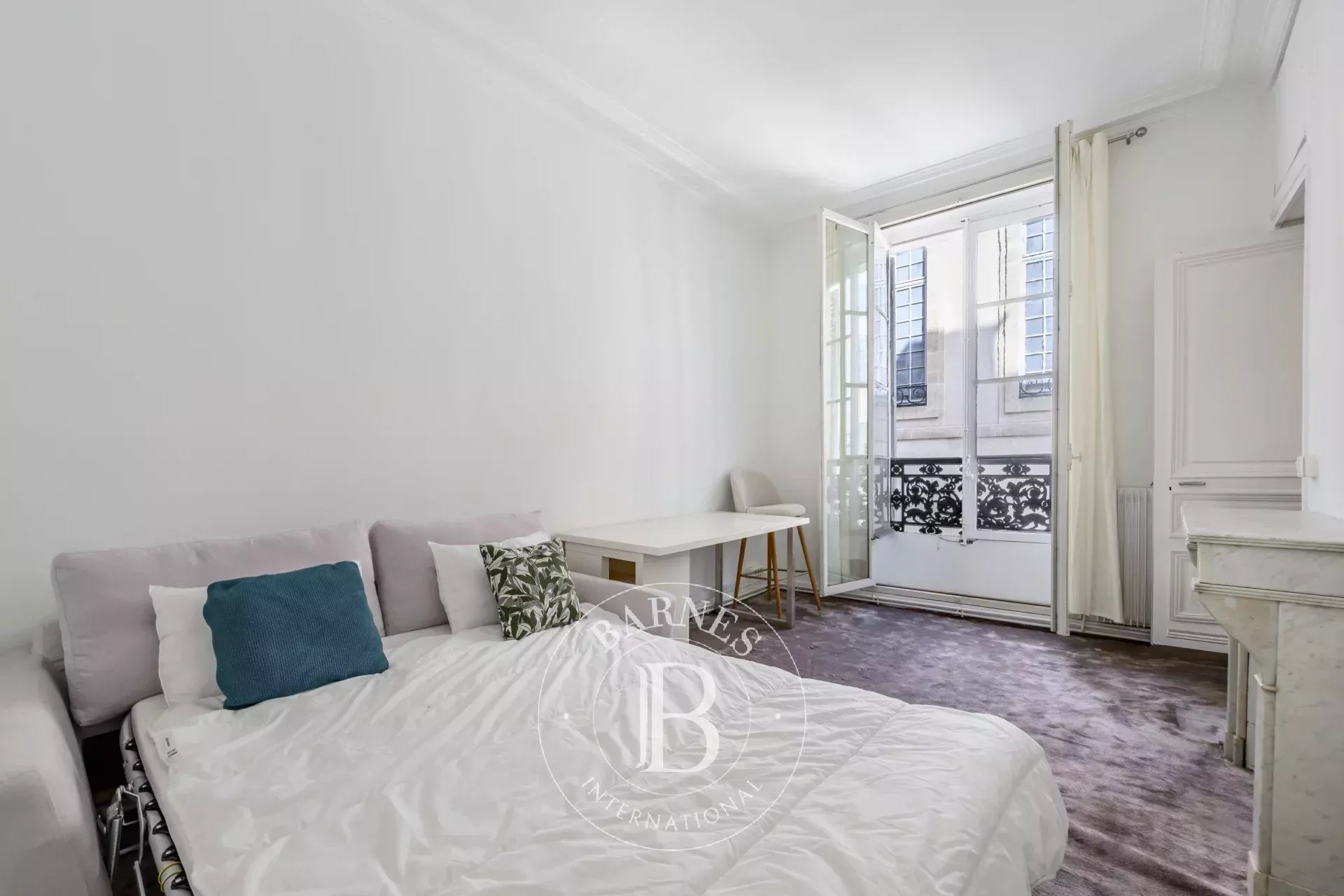 Daire Paris 4ème - picture 4