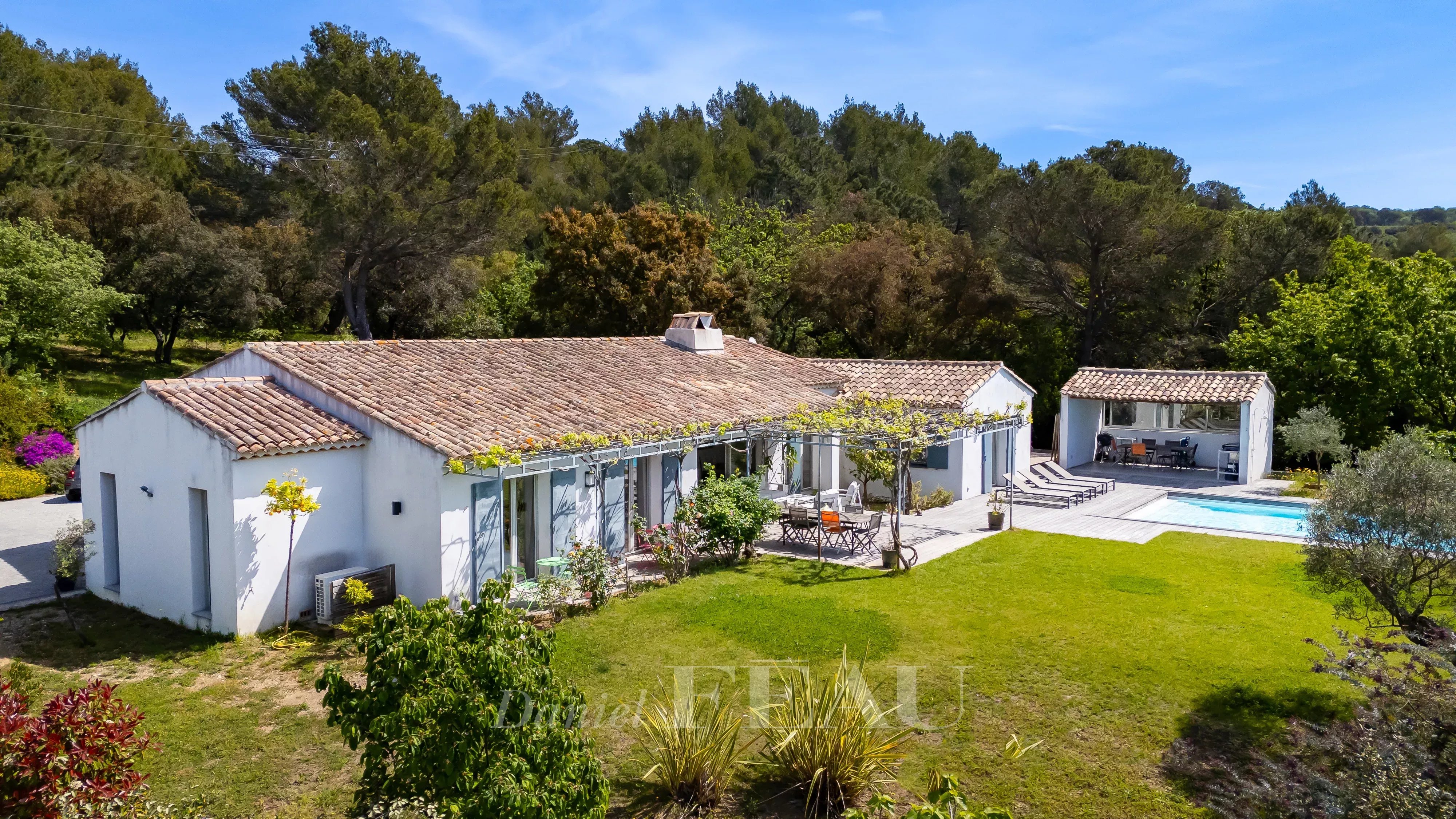 La Croix-Valmer – An elegant 5-bed property