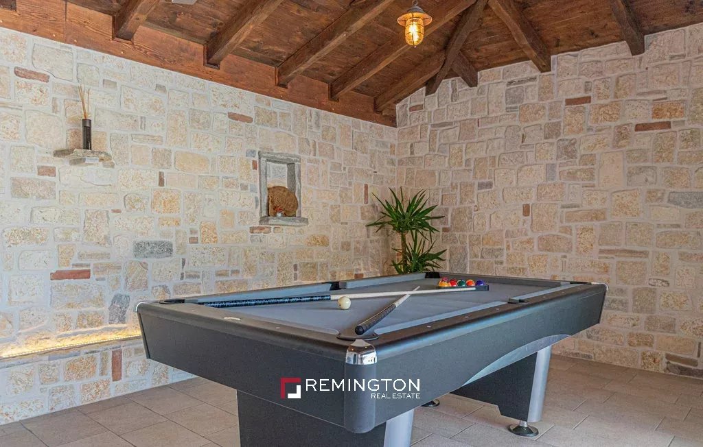 4 Bedroom Villa/Townhouse's Image 3