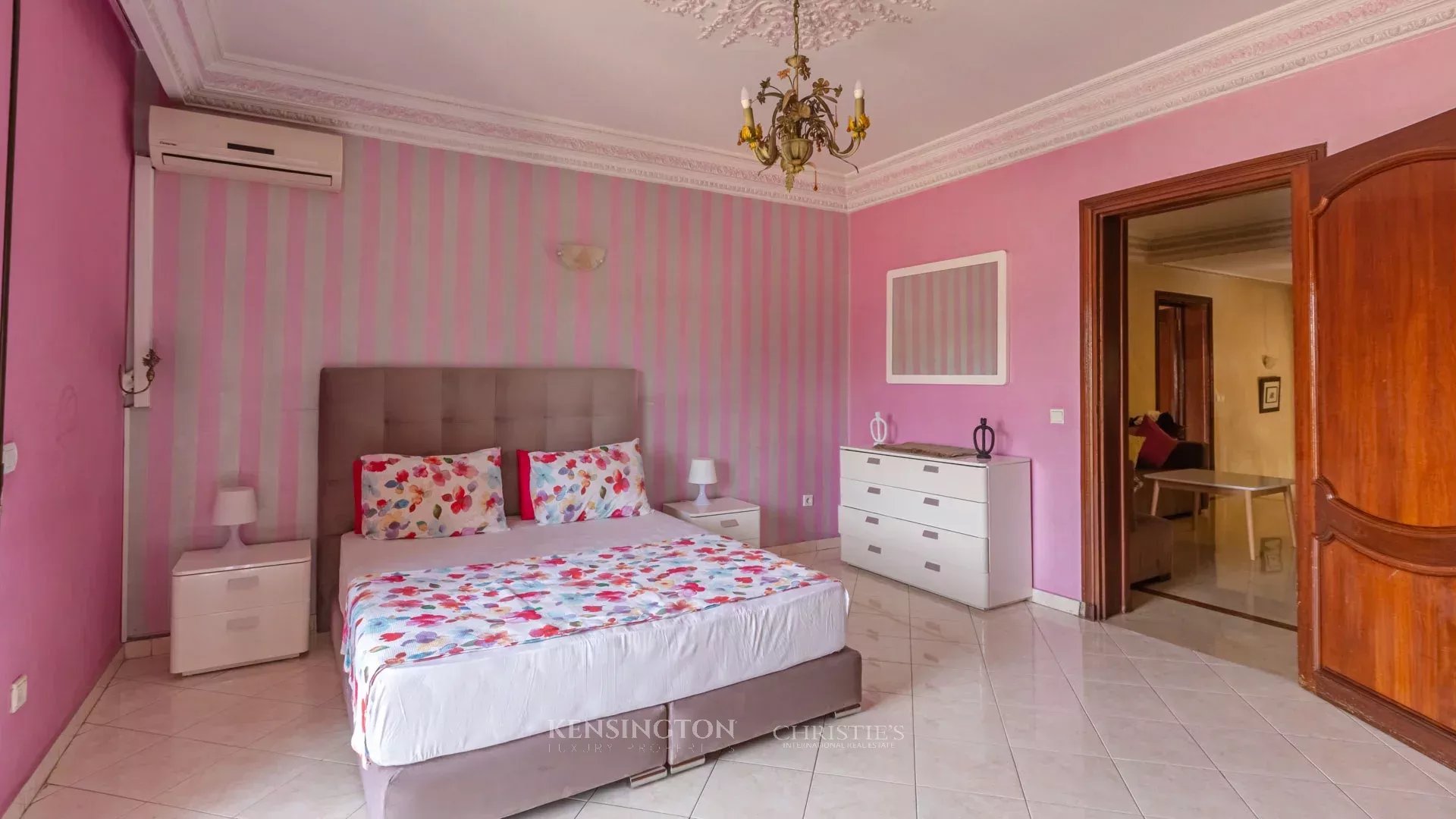 4 Bedroom Villa/Townhouse's Image 19