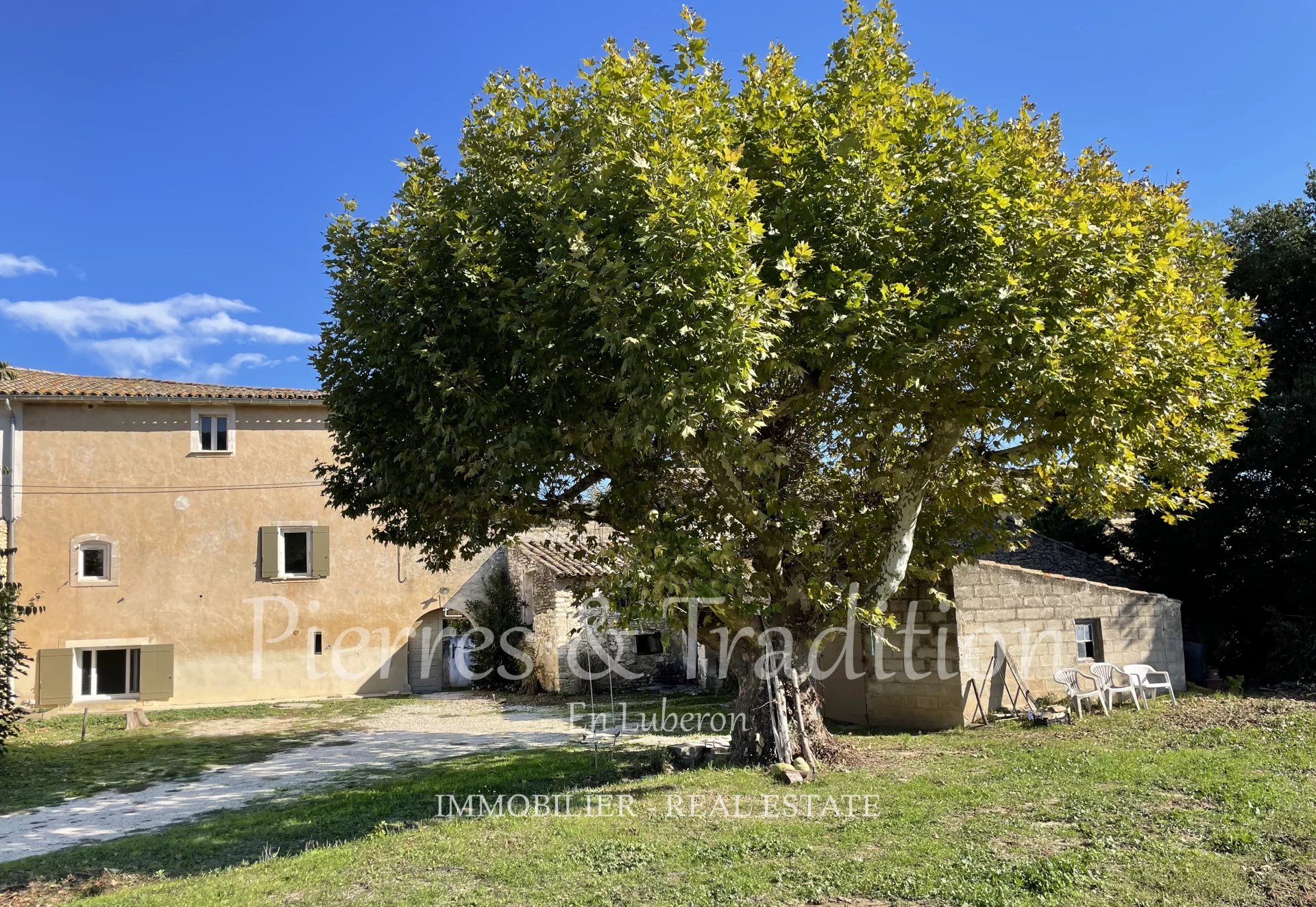 Agence immobilière de Pierres et Tradition en Luberon Apt