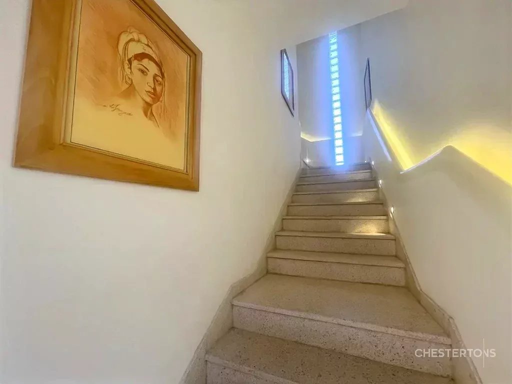  Image of Villa - 6 Bedrooms for Sale in Marrakech-Ménara-Marrakech-Morocco, Image 20