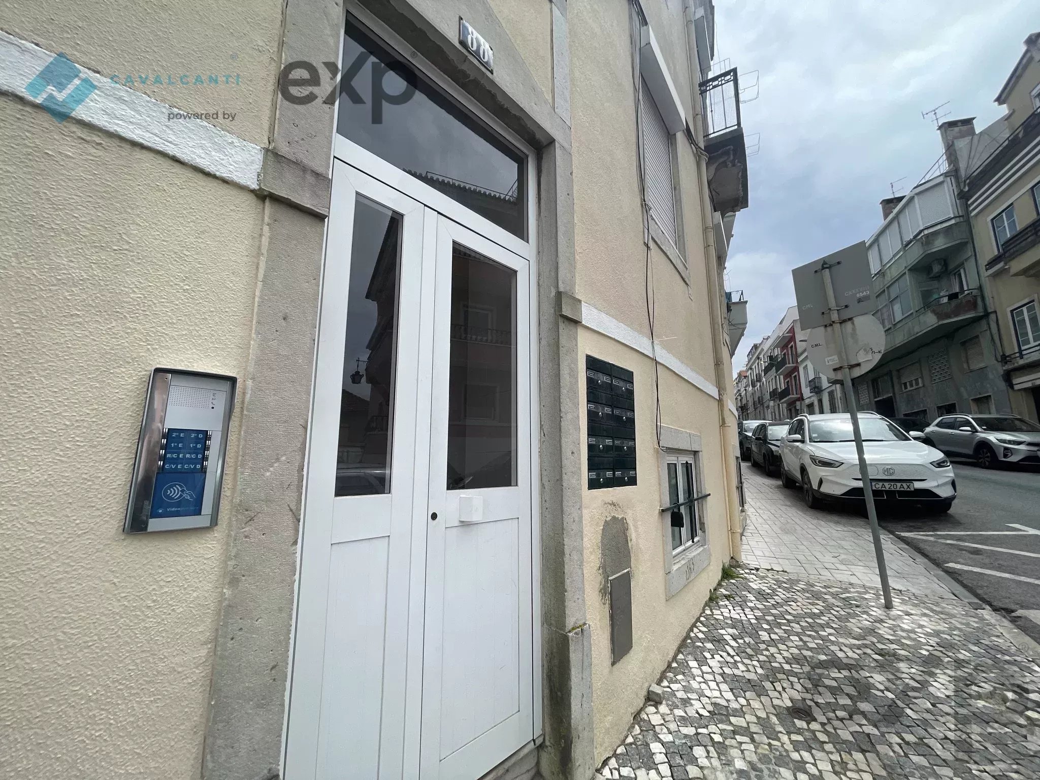 T1 + 1 in Campolide, Lisbon charm and quality of life near the Amoreiras 86914849 image 31