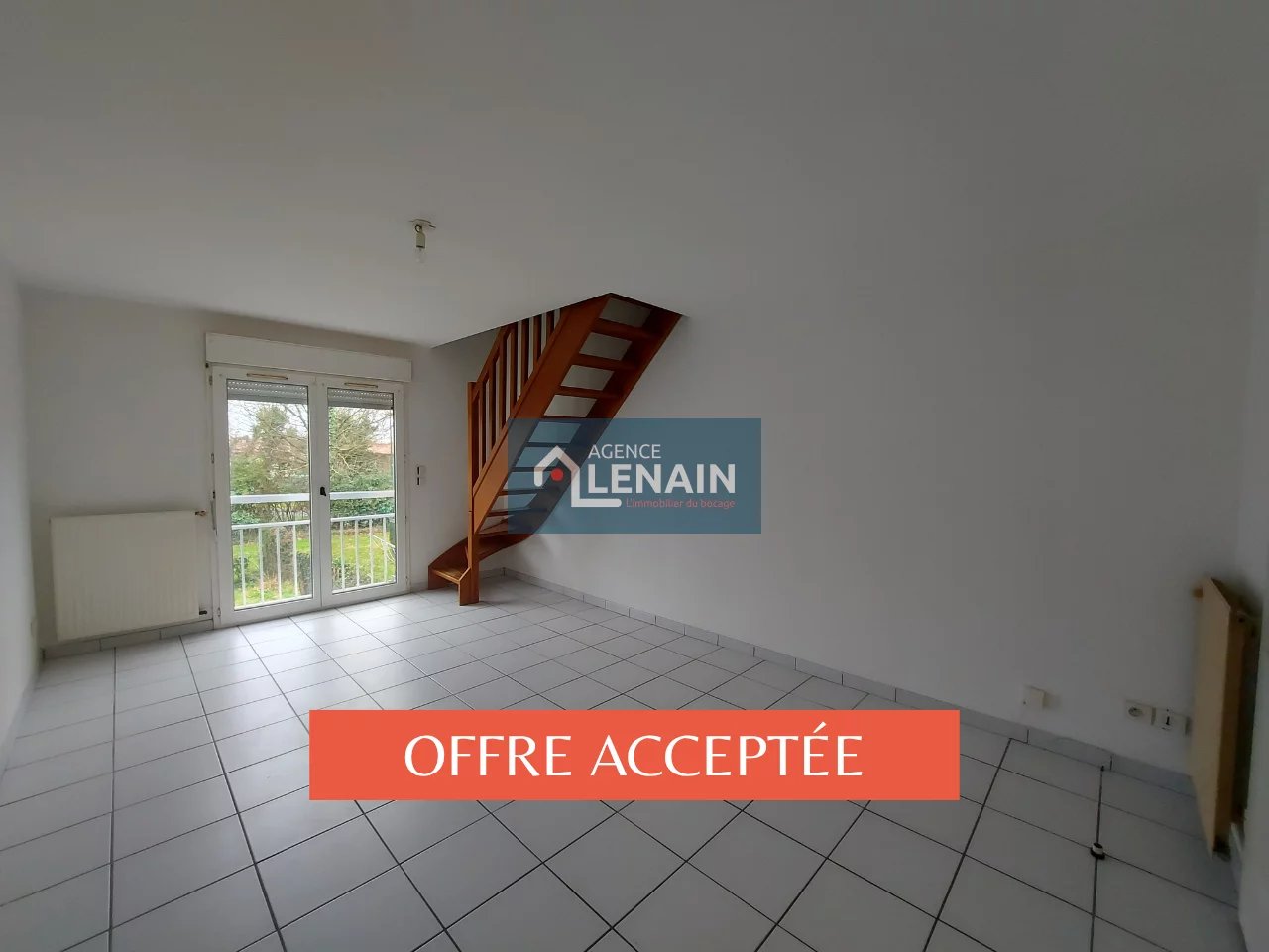 PROCHE ECOLES ET COMMERCES