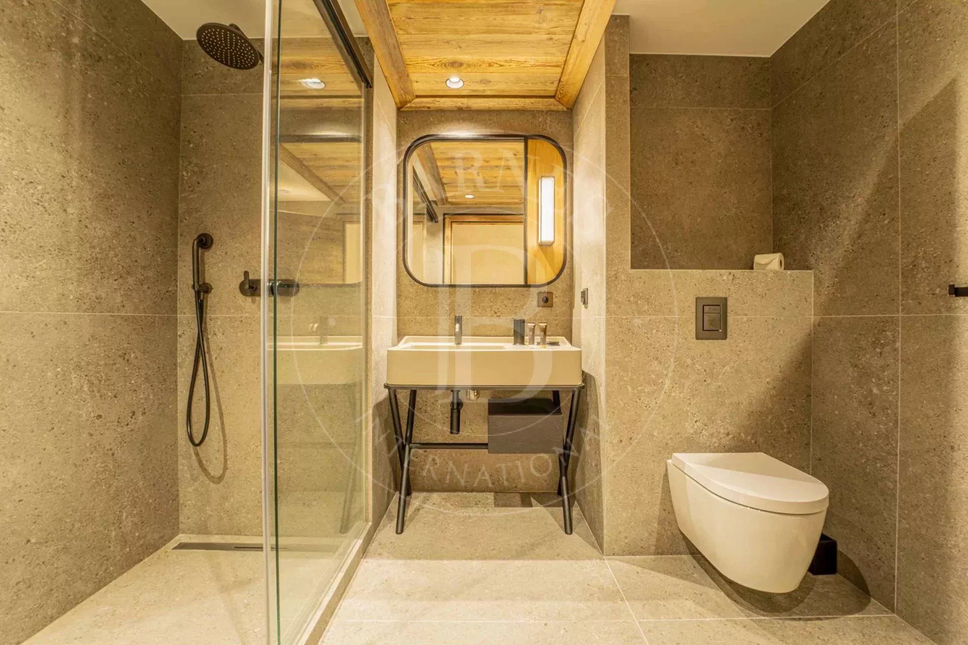 Méribel Superb 5-bedroom duplex apartment at Rond Point des Pistes