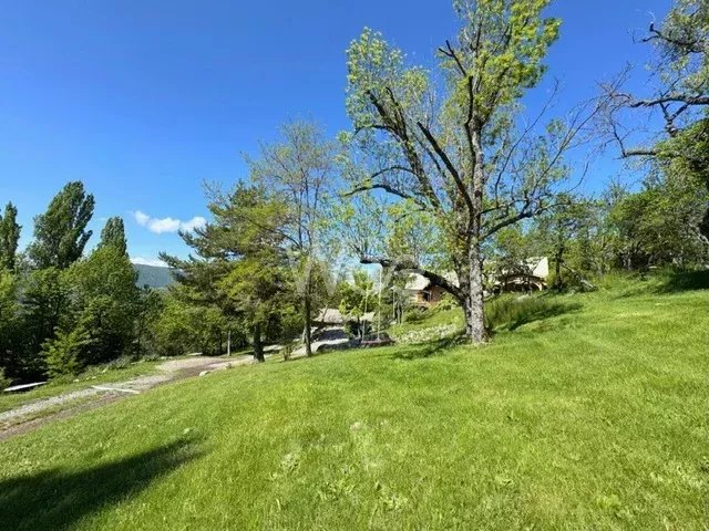 Lac  de Serre Ponçon propriété 7 P