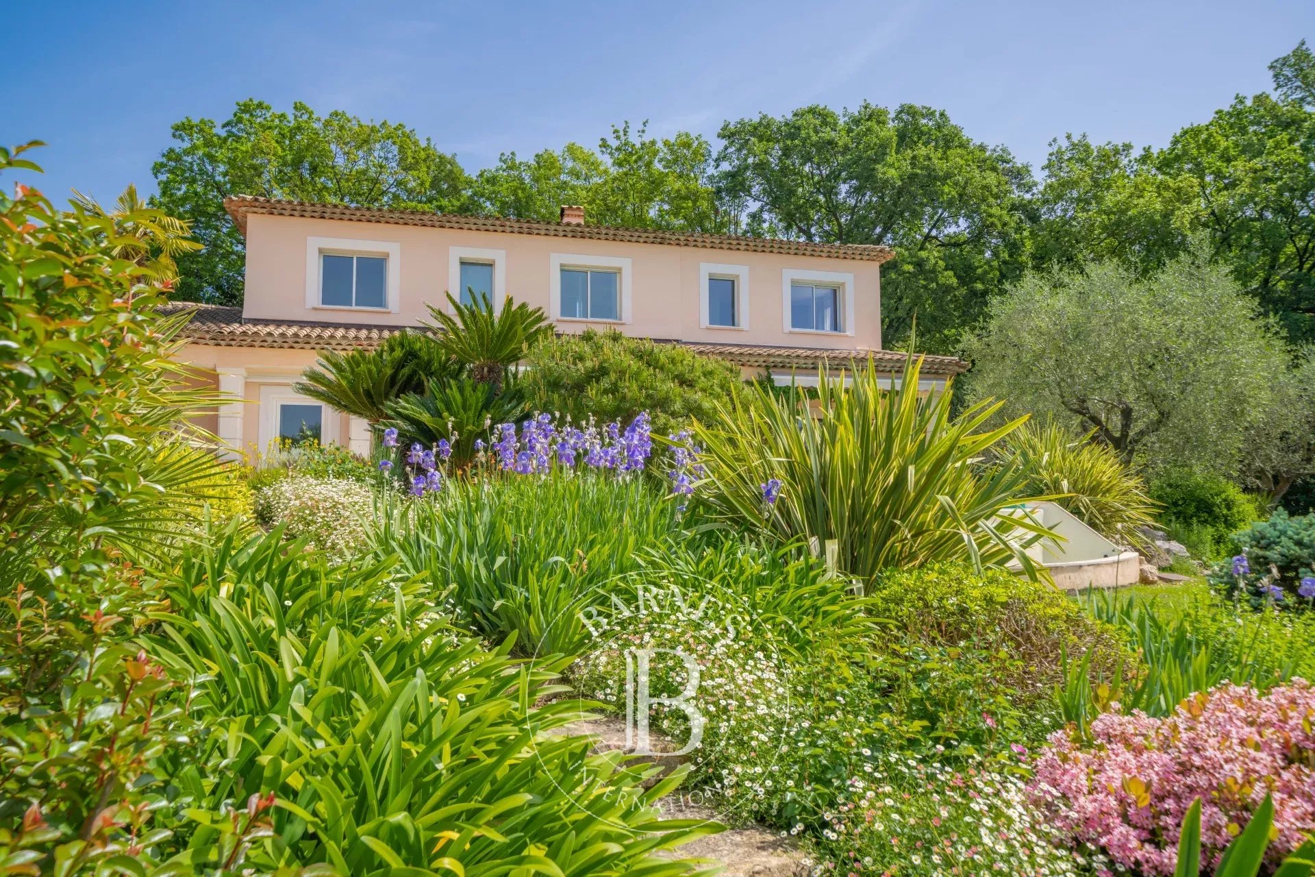 Дом Mougins