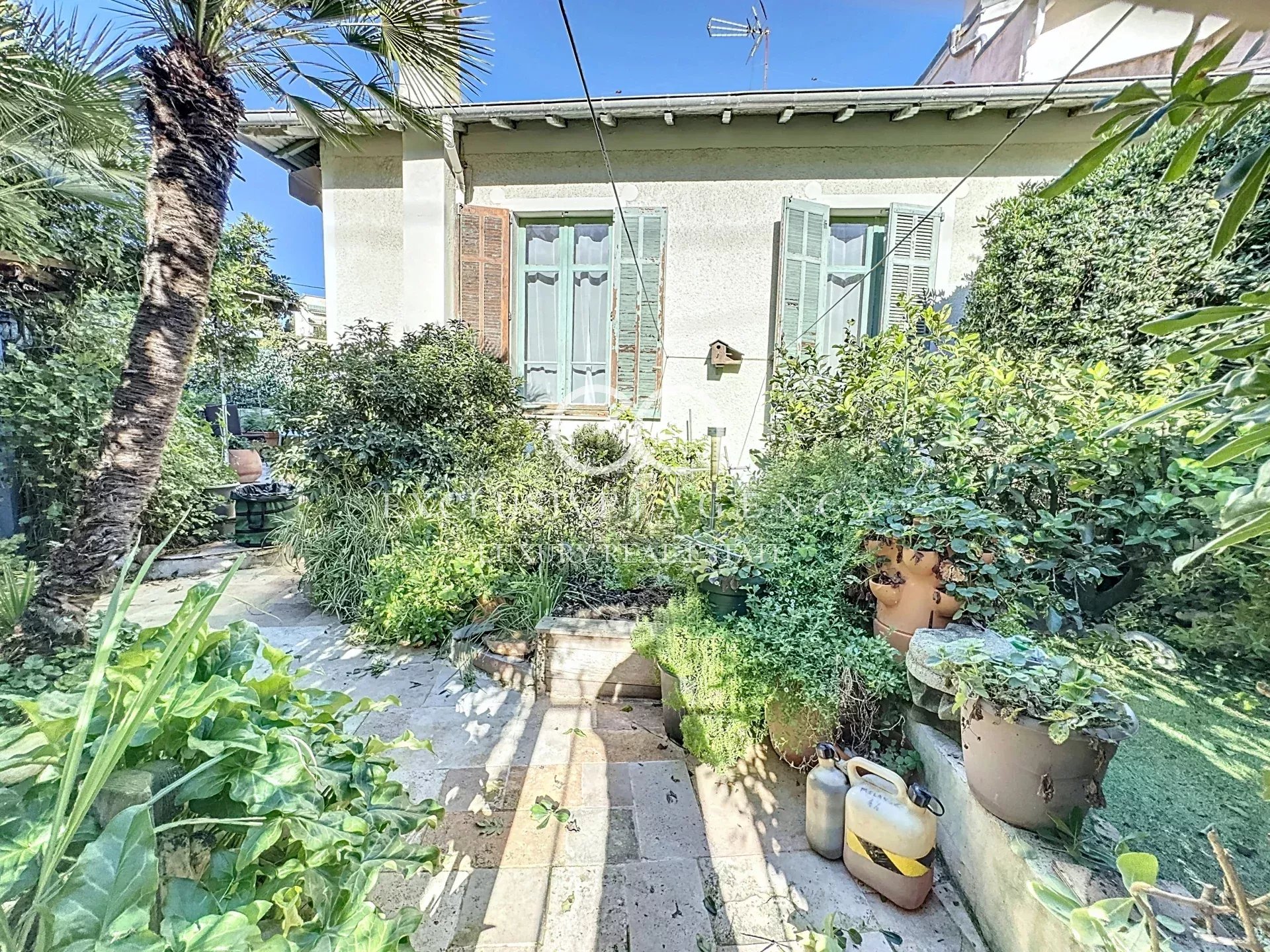 A vendre, maison 5 pièces 106m²  Cannes Montfleury