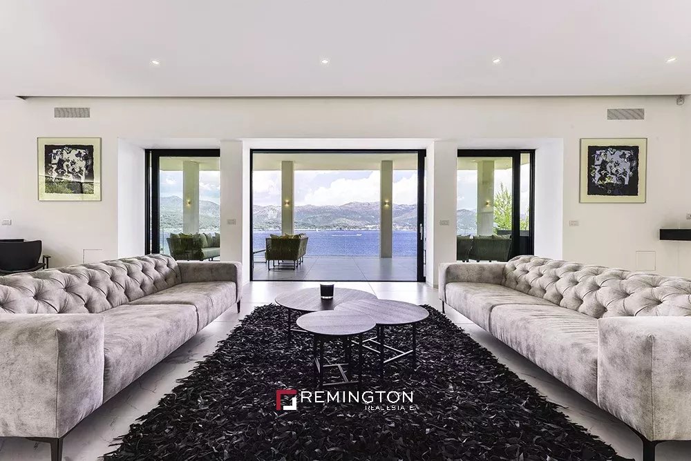 5 Bedroom Villa/Townhouse's Image 25