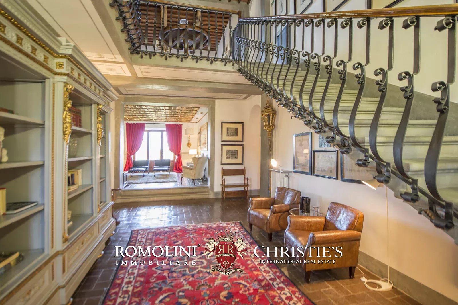 LUXURY HISTORICAL VILLA FOR SALE IN RADDA IN CHIANTI, TUSCANY