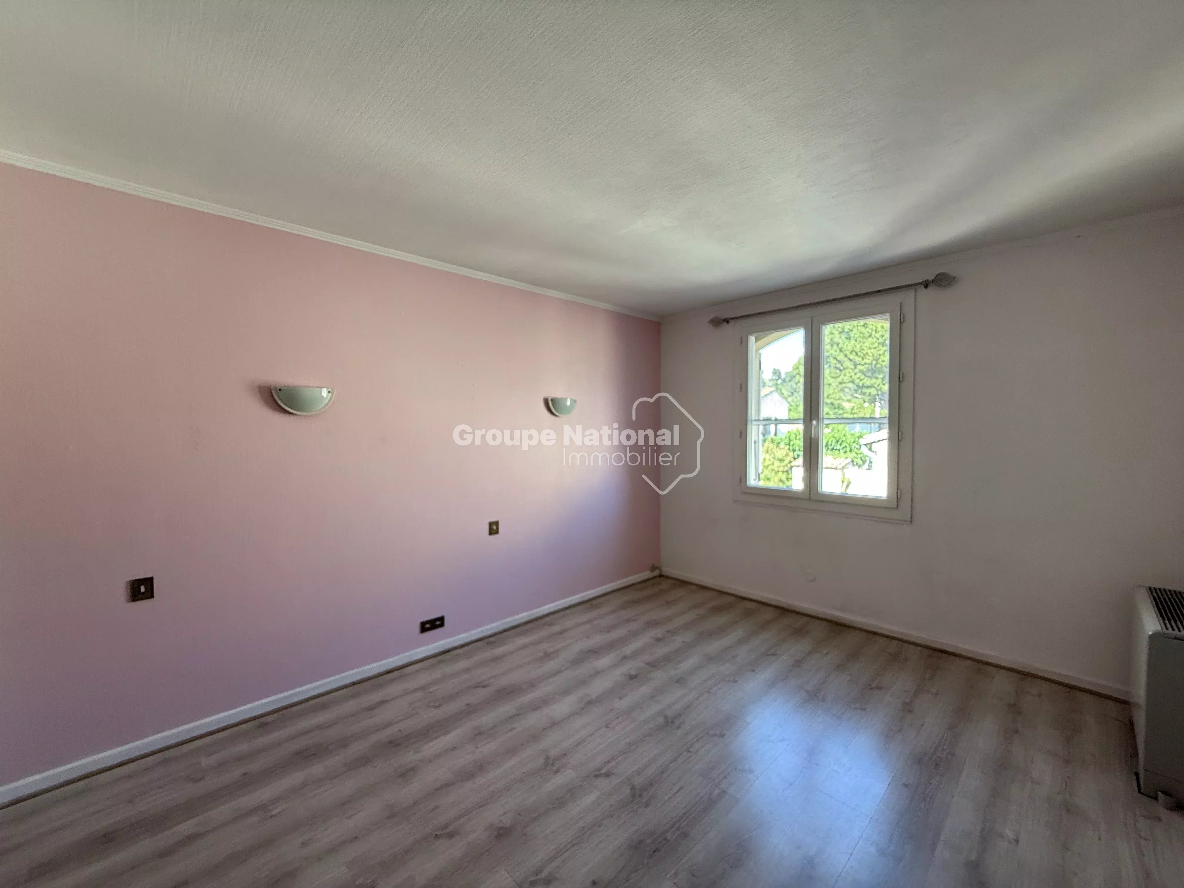 CHATEAURENARD - Maison 5 pièces 134,79 M²
