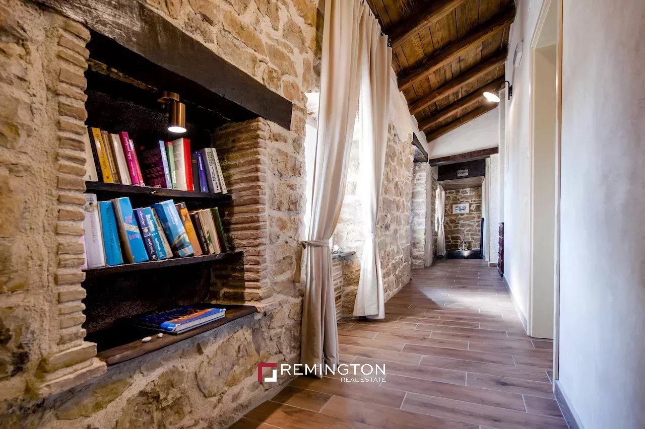 4 Bedroom Villa/Townhouse's Image 30