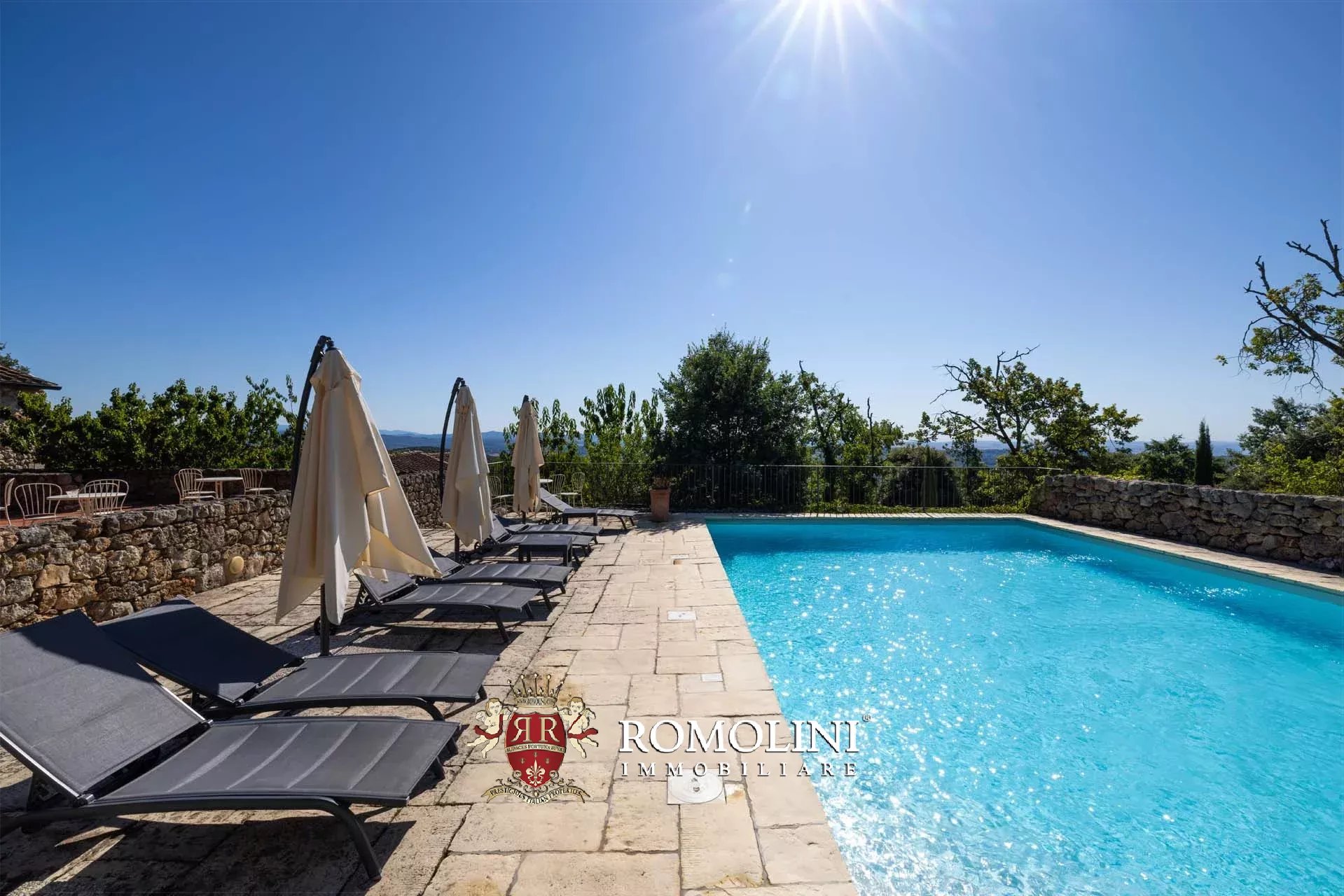 14 Bedroom Villa/Townhouse's Image 16