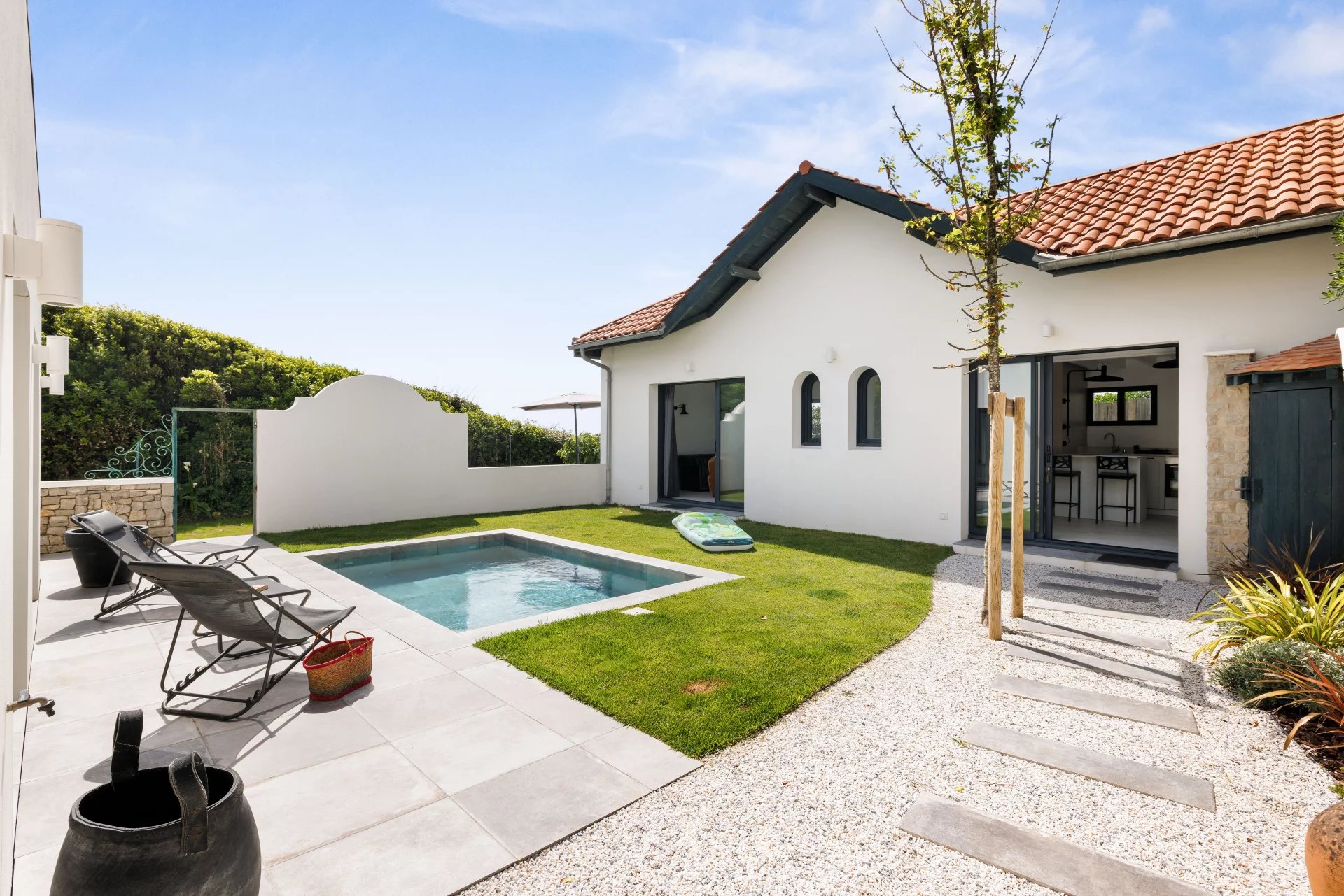 SEASIDE - Charming villa tastefully renovated, swimming pool & panoramic terrace - 4 bedrooms & 4 bathrooms - Biarritz - picture 3