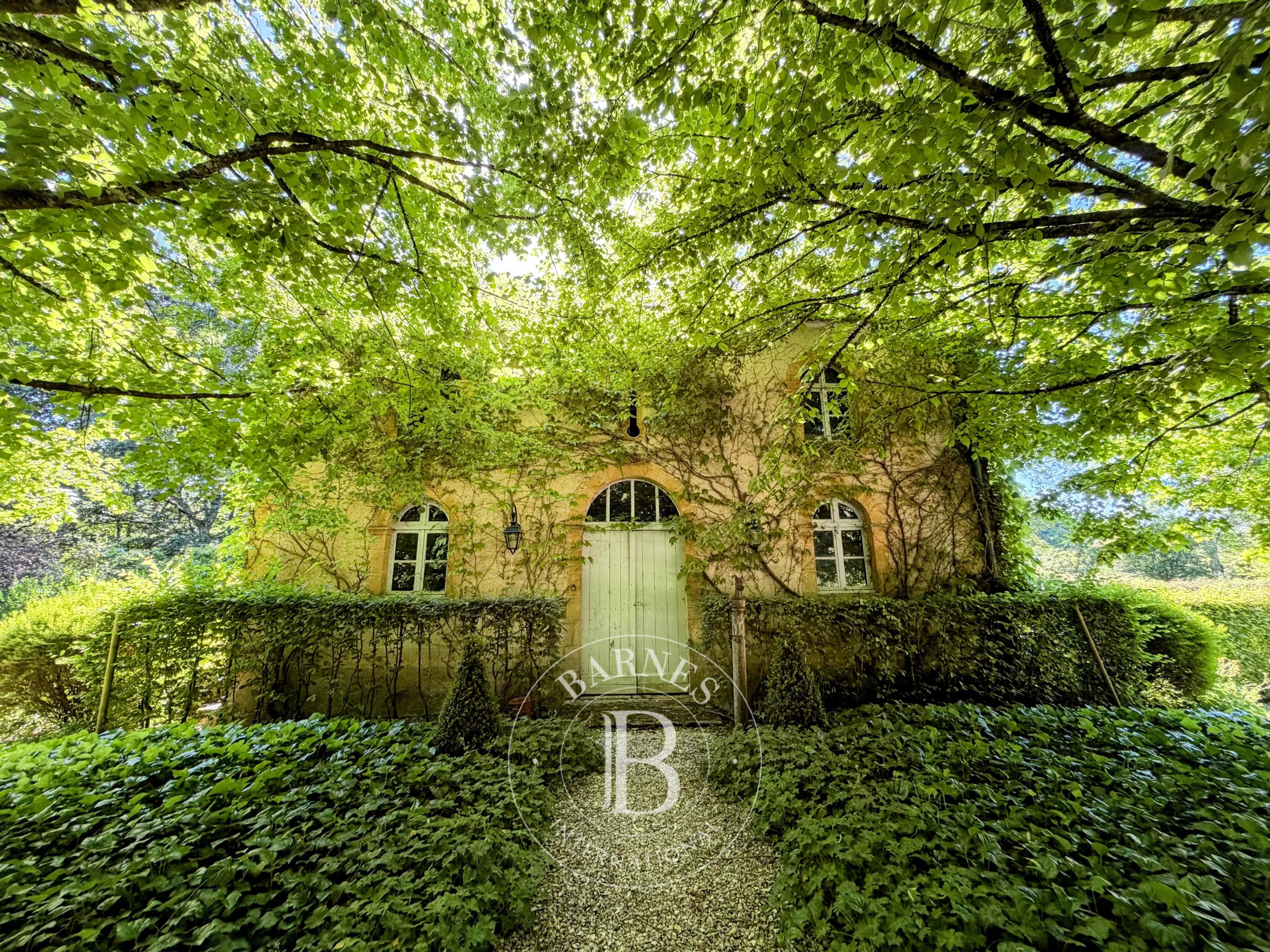 Bona  - Château 15 Pi&egrave;ces 8 Chambres - picture 7