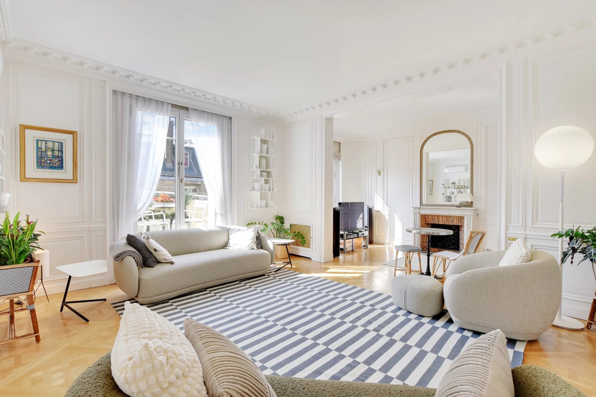 Location Appartement Paris 8ème