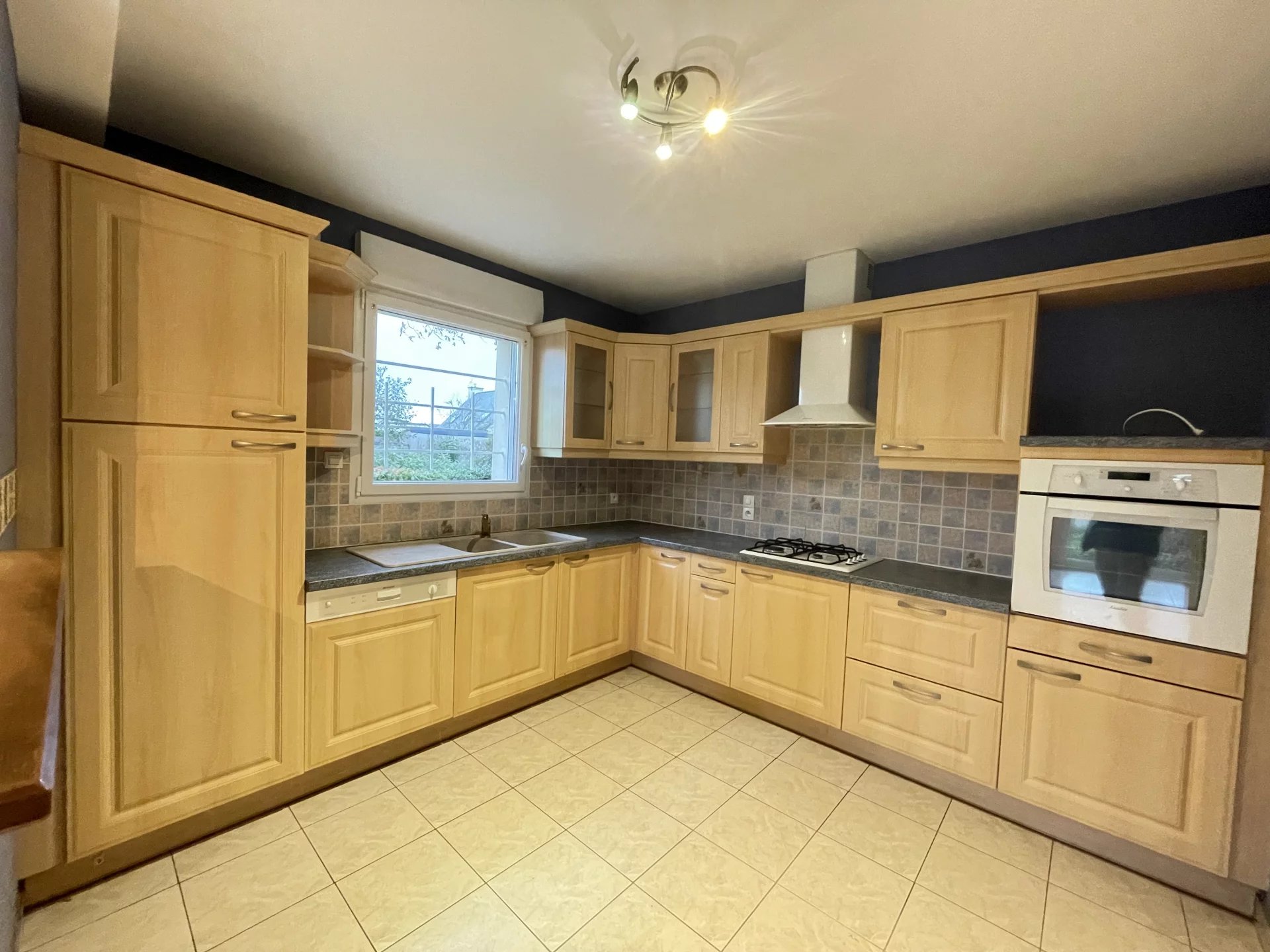 Maison avec vie de plain-pied à Quévert