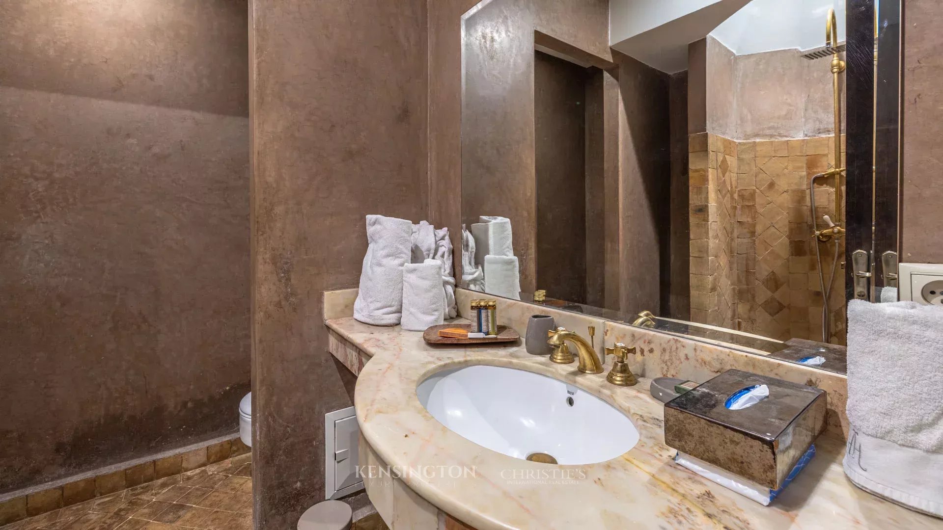 5 Bedroom Villa/Townhouse's Image 25