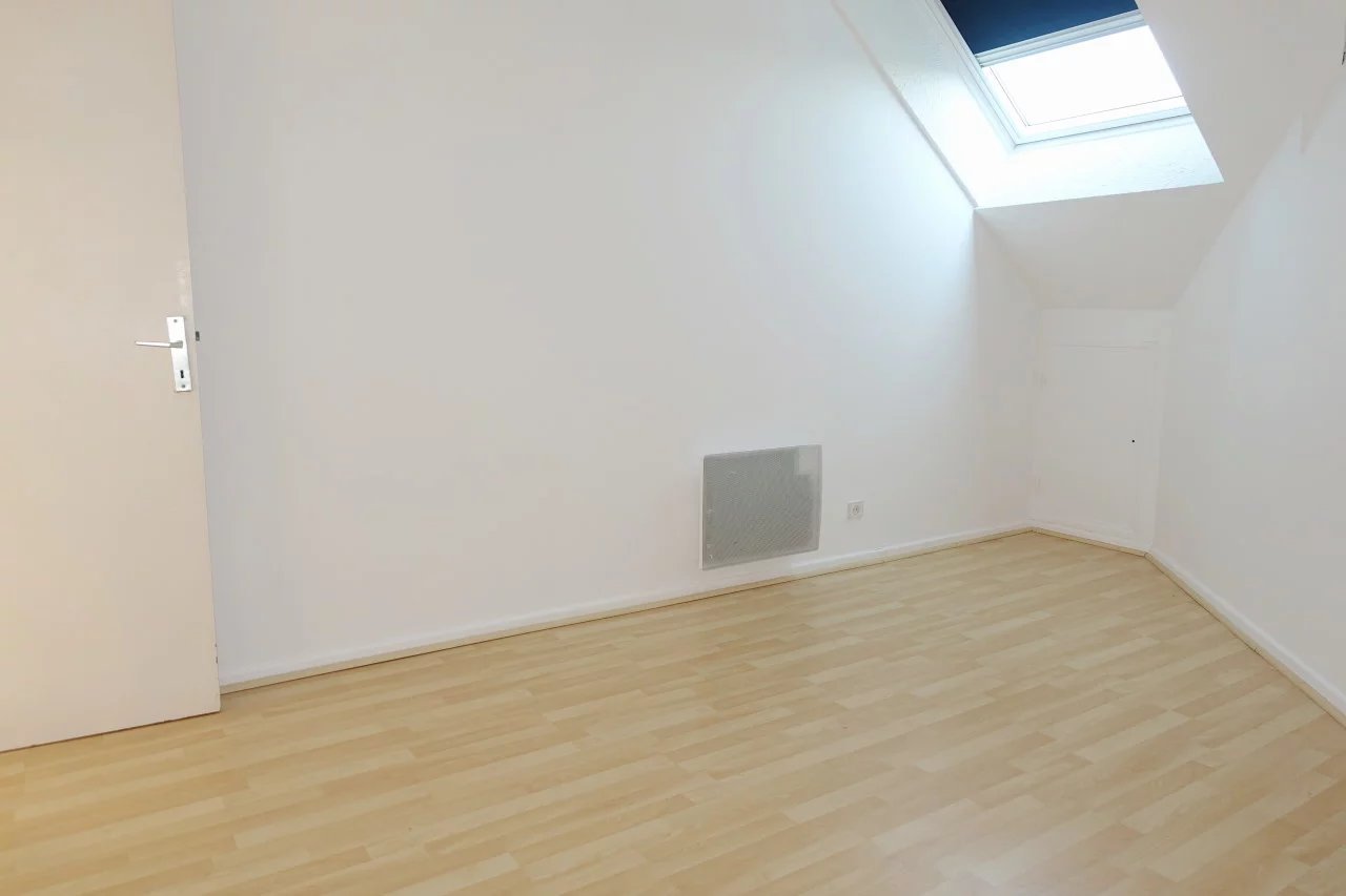 T4 DUPLEX DE 77 m² avec Terrasse de 20 m² — photo 6