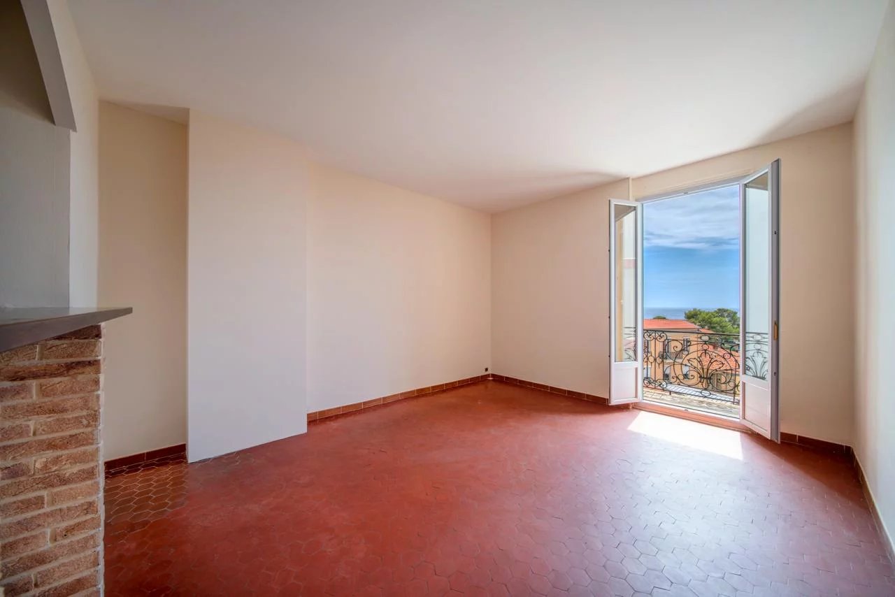 CAP D'AIL "CENTRE" - DERNIER ETAGE 99m² - VUE MER