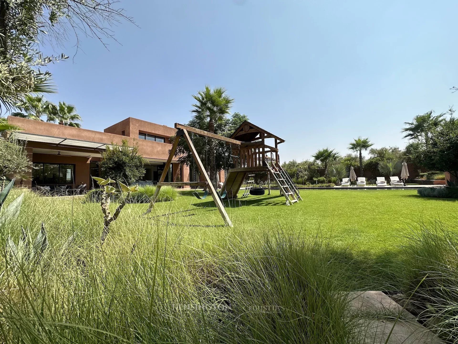 4 Bedroom Villa/Townhouse's Image 4