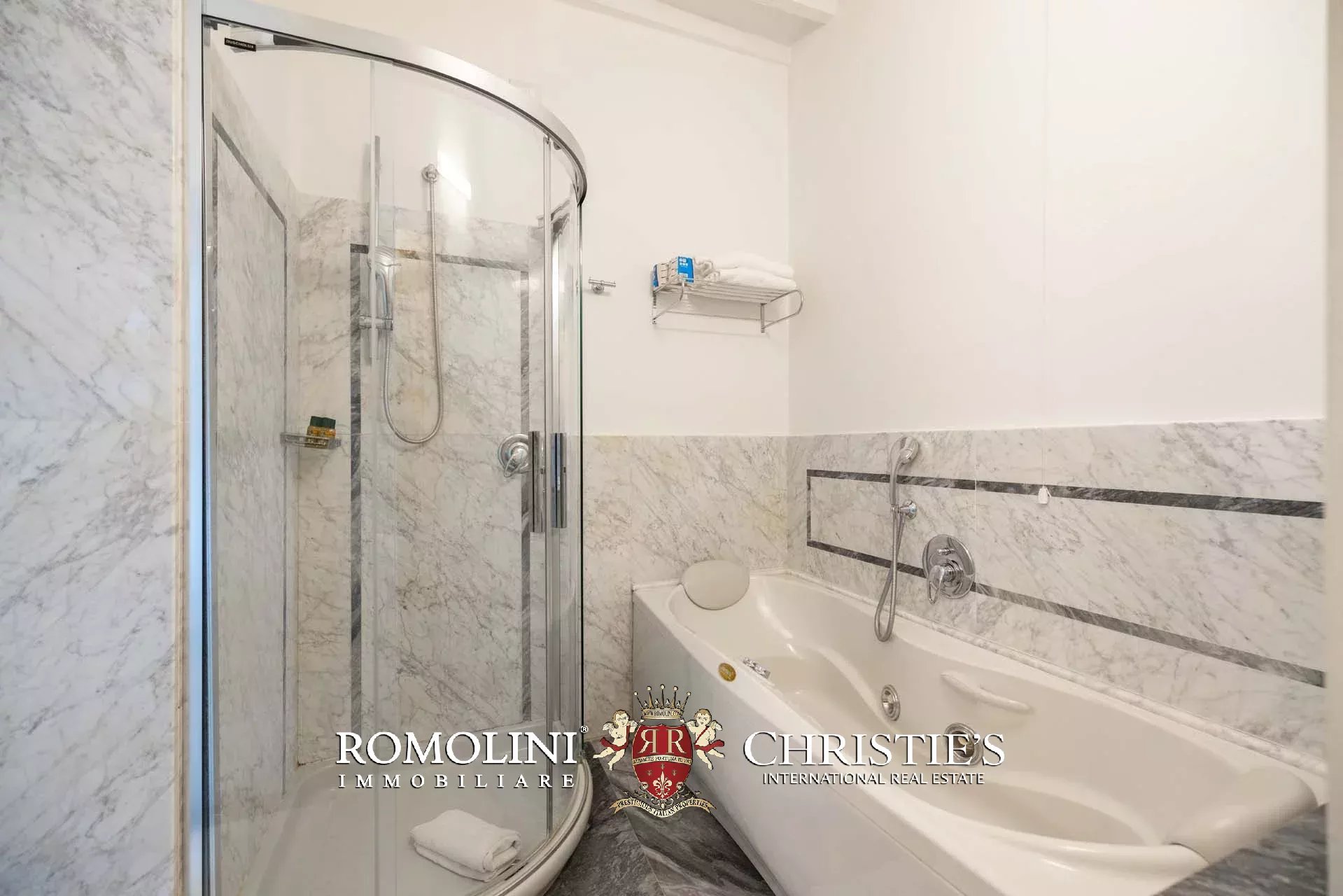 37 Bedroom Villa/Townhouse's Image 60