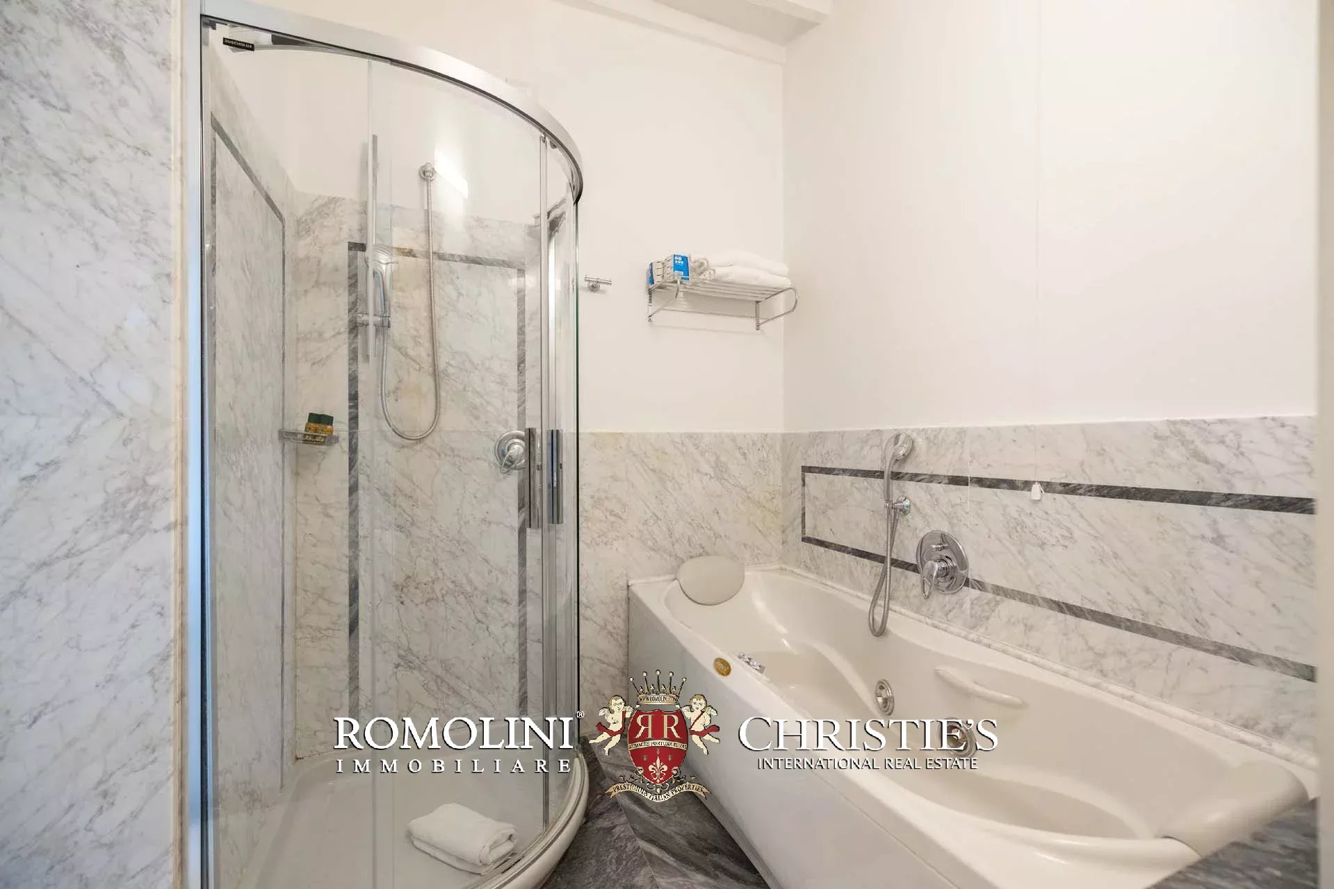 37 Bedroom Villa/Townhouse's Image 60