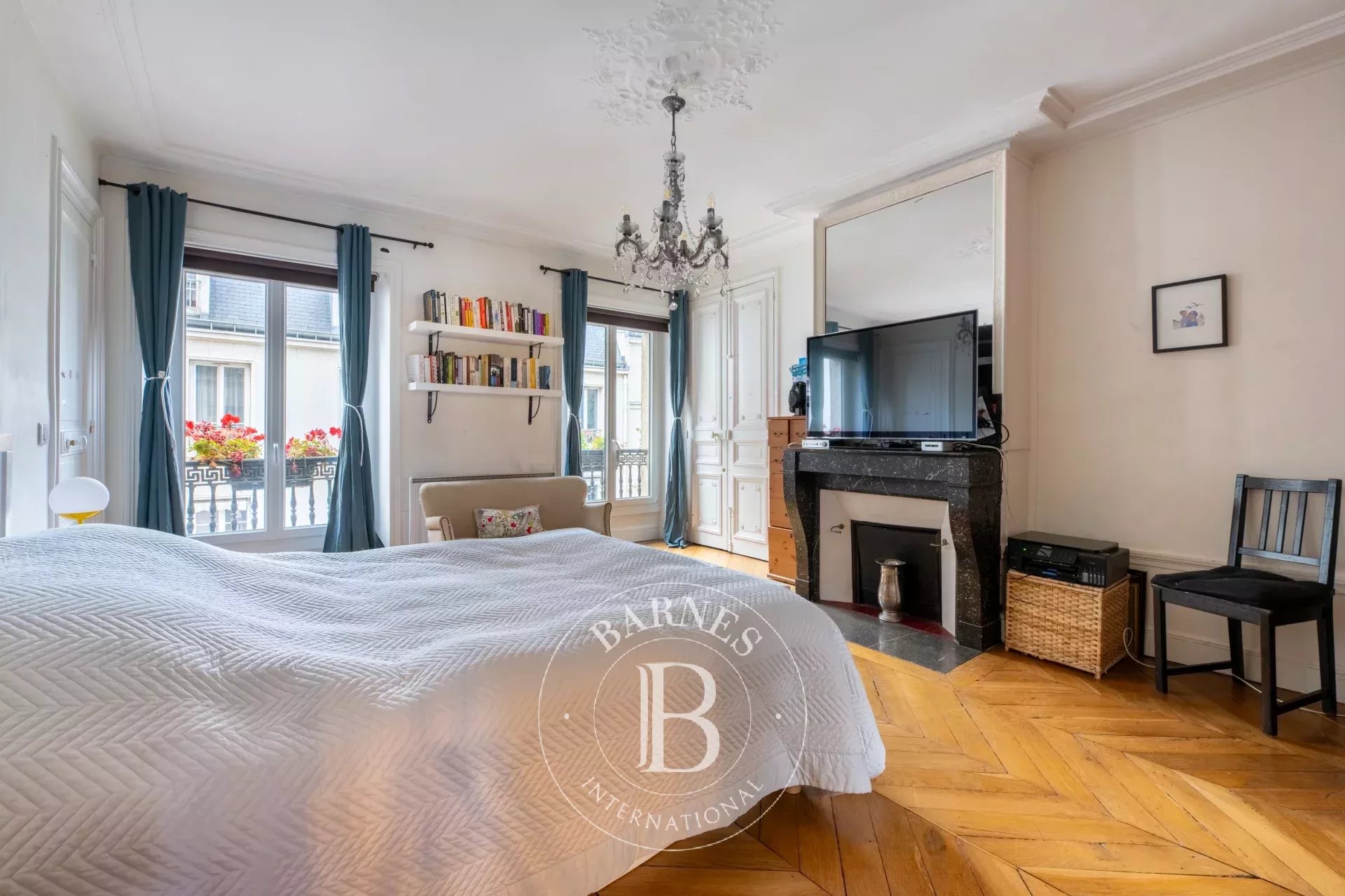 Daire Paris 3ème - picture 7