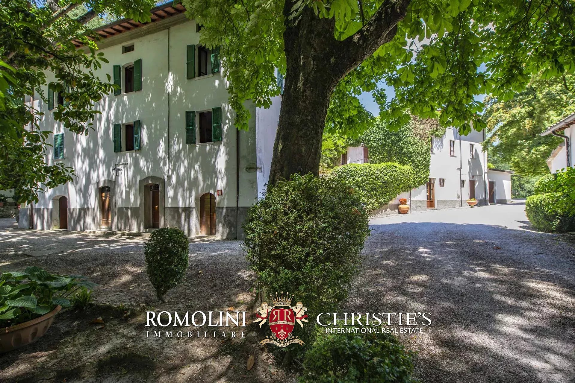 33 Bedroom Villa/Townhouse's Image 4