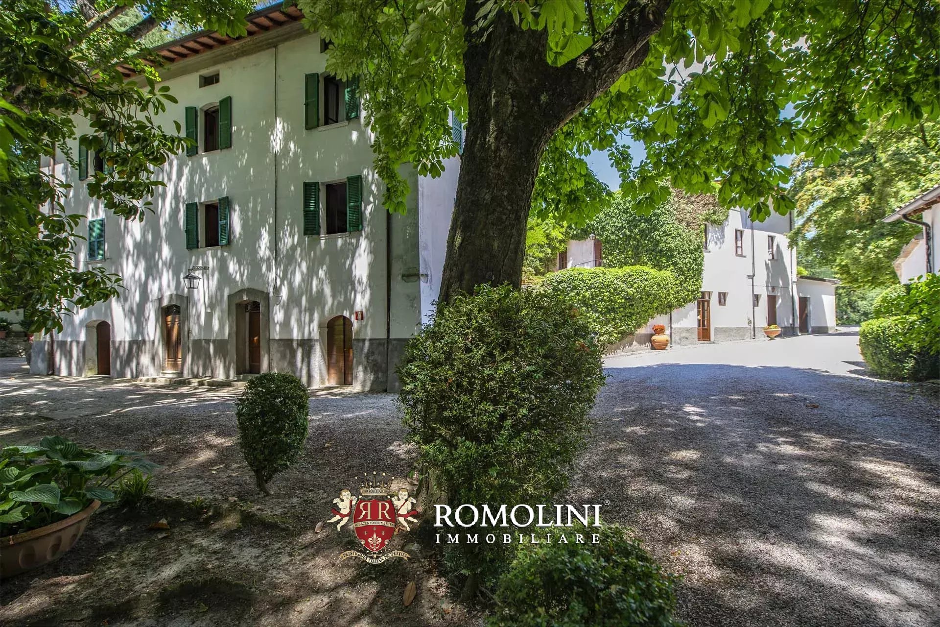 33 Bedroom Villa/Townhouse's Image 4