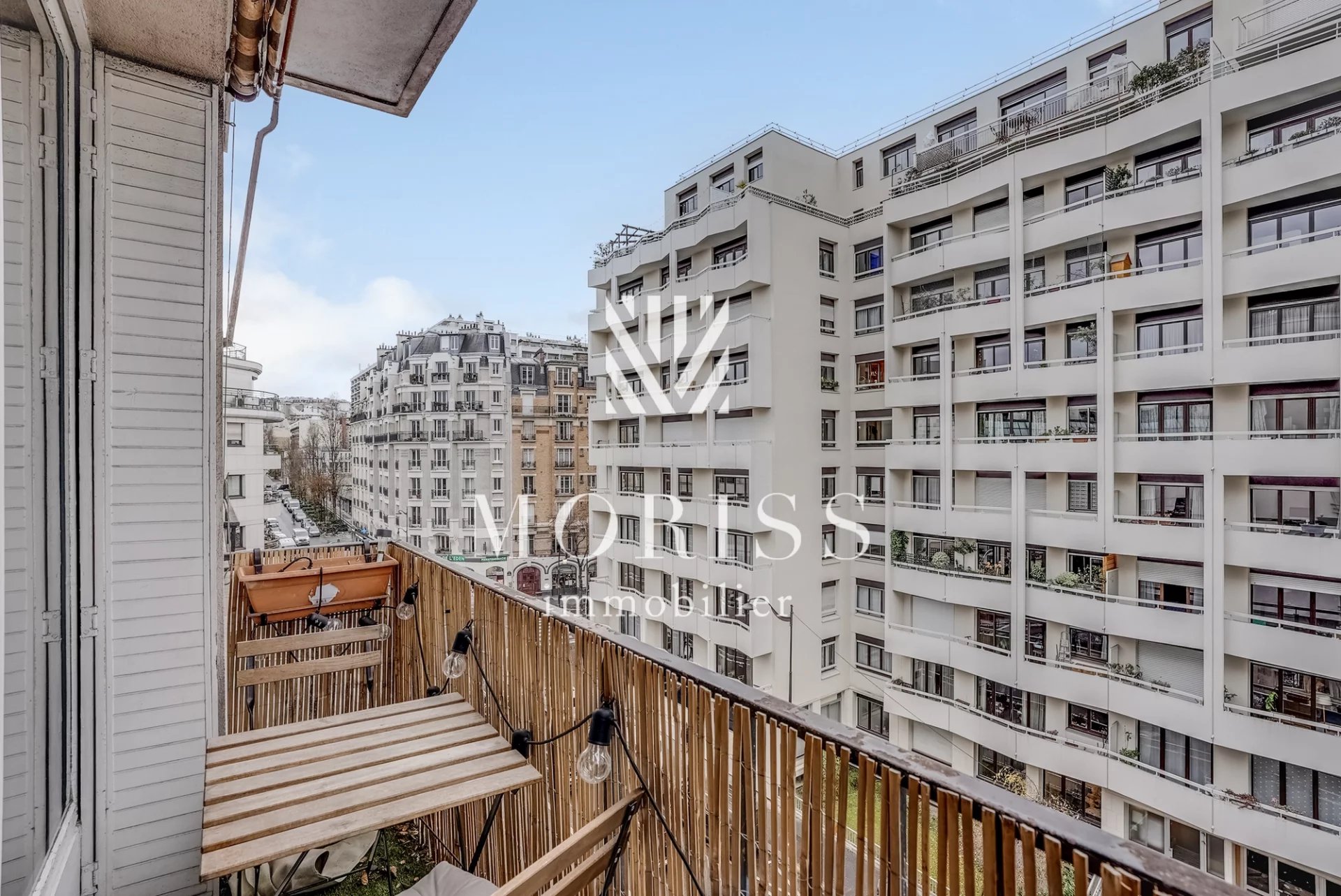 4 PIÈCES - FAMILIAL - ÉTAGE ÉLEVÉ - BALCON - RUE VAUVENARGUES - - Image Array