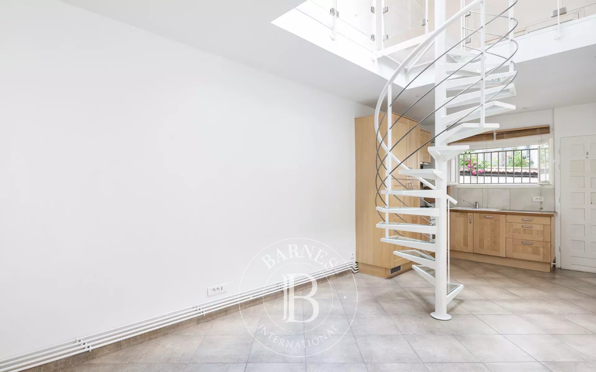 Daire Paris 18ème - picture 11