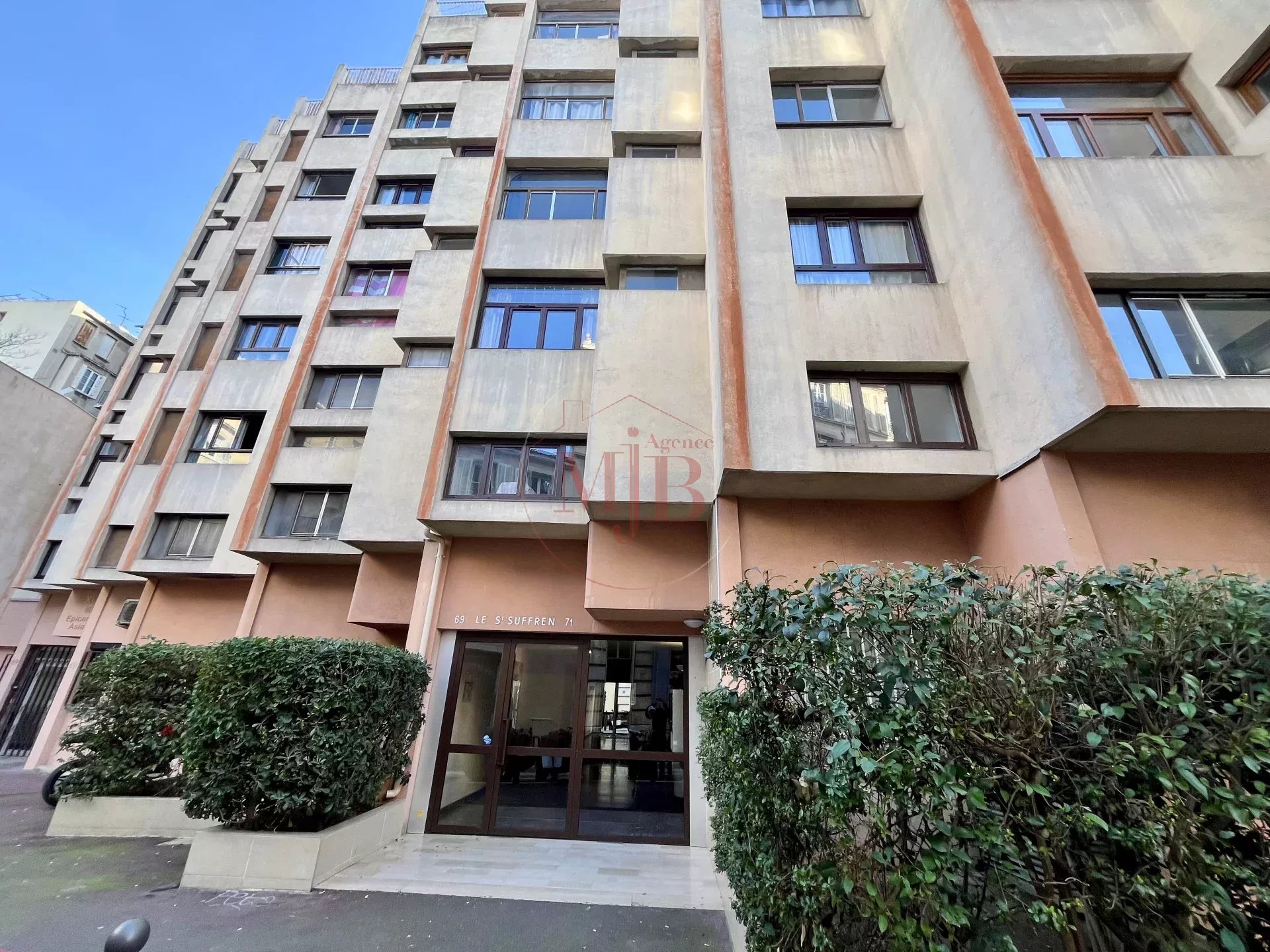 Agence immobilière de 