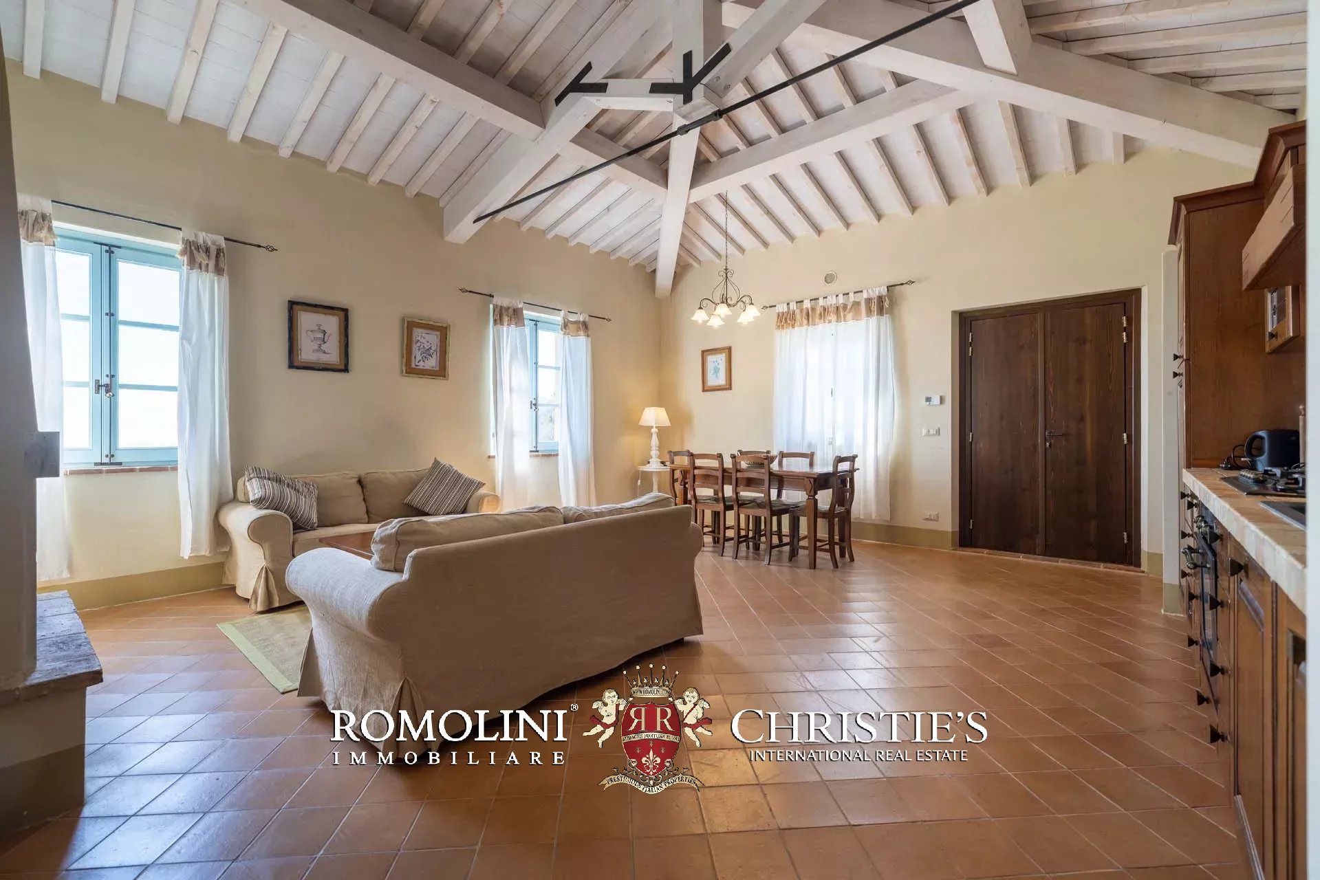 LUXUSANLAGE MIT 19 WOHNUNGEN IN DER TOSKANA, VAL D'ORCIA